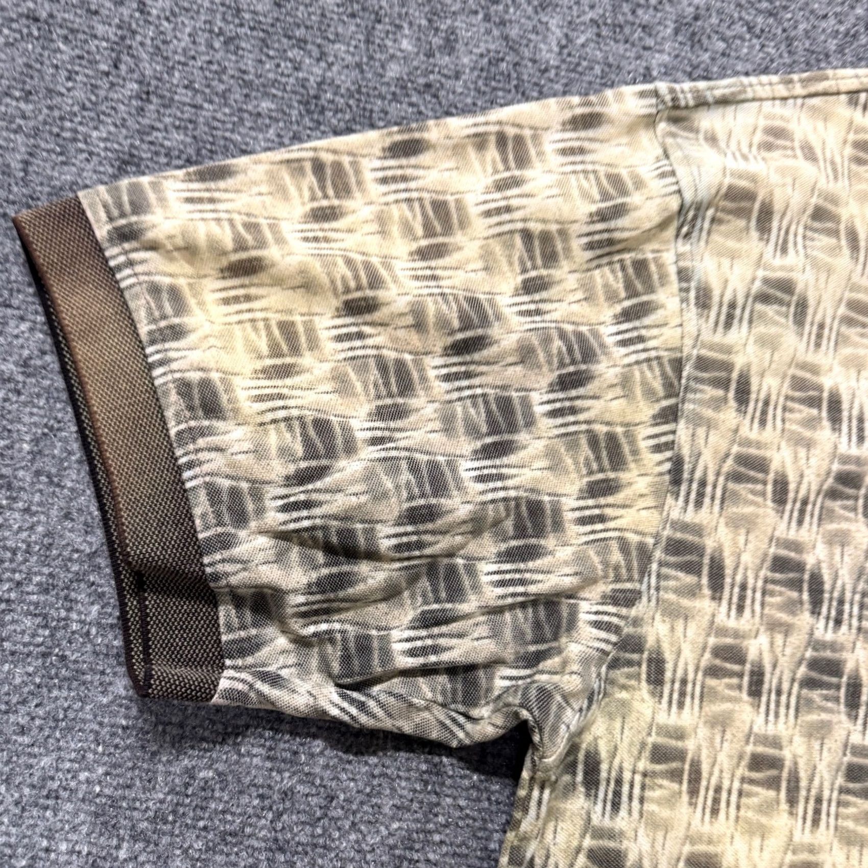 Izod IZOD Polo Shirt Men's XL Cotton Blend Patterned 1/4 Button Up Casual Tan Brown Shirt Mens XL Cotton Blend Patterned 1/4 Button Up Casual Tan Brown Size US XL / EU 56 / 4 - 6 Thumbnail