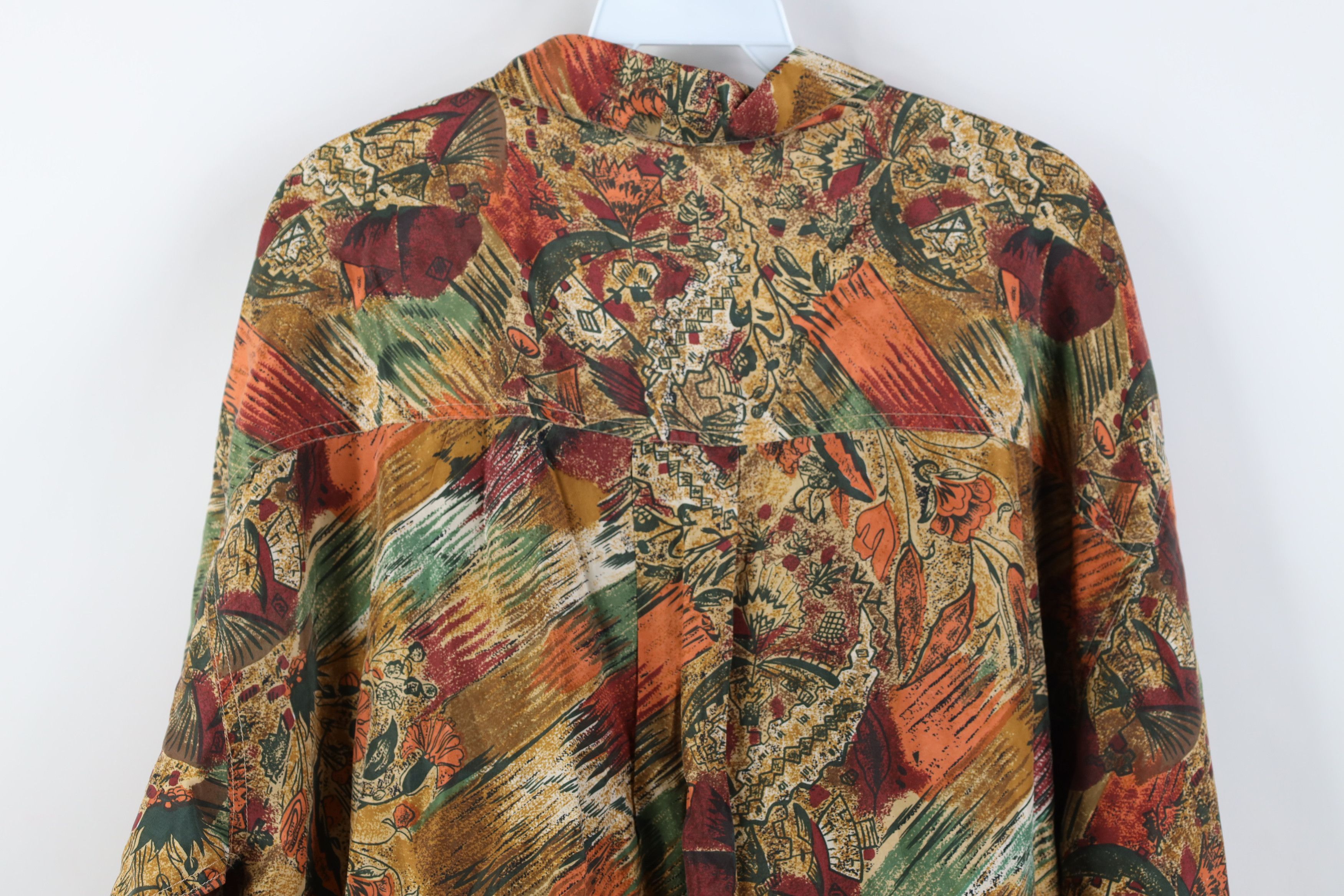 Vintage Vintage 90s Streetwear Silk Baggy Collared Button Shirt Size US L / EU 52-54 / 3 - 11 Thumbnail
