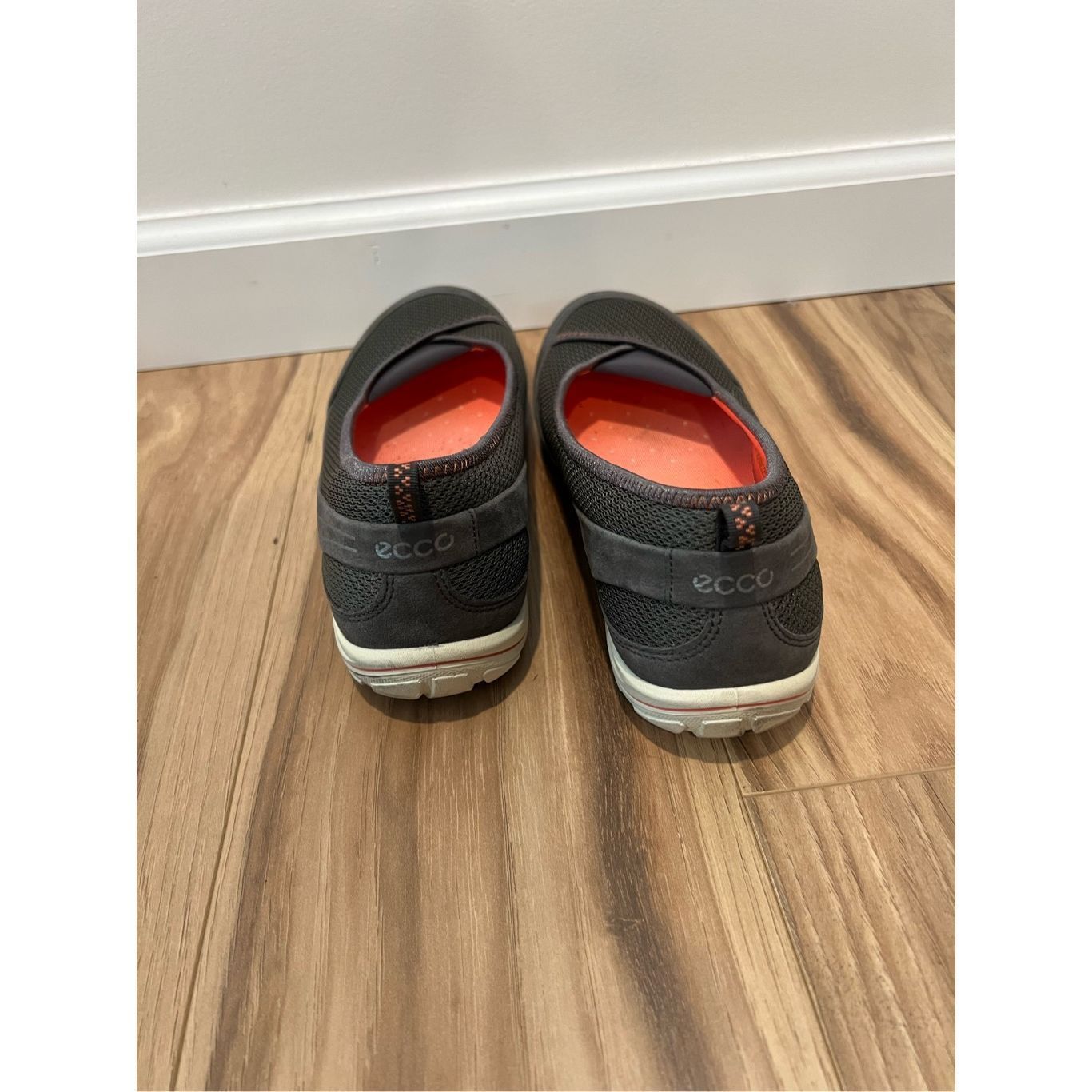 Ecco ECCO Womens Arizona Ballerina shoes sz 40 US 9.5 Size US 9.5 / IT 39.5 - 4 Thumbnail
