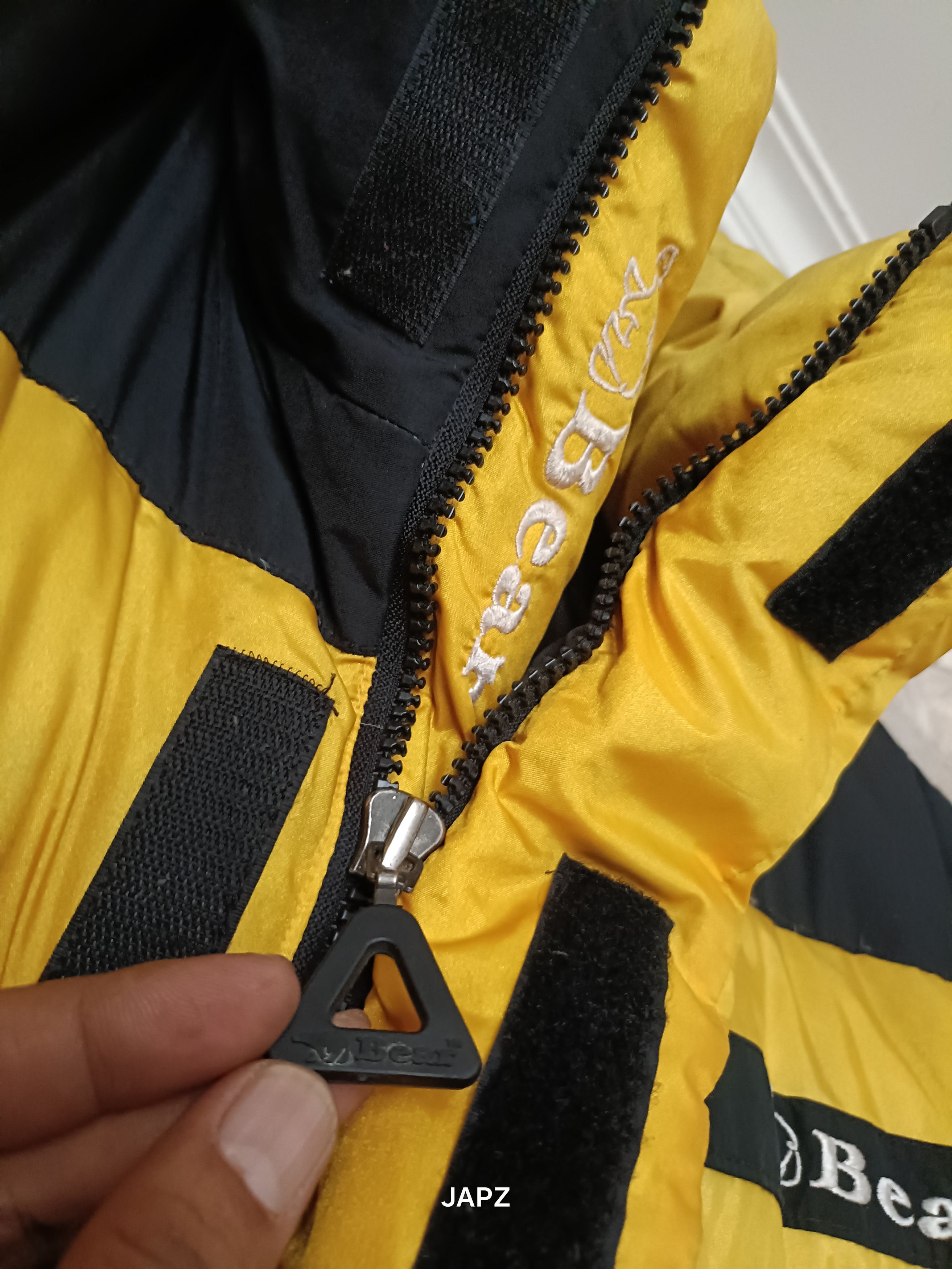 Vintage Vintage bear USA expedition gear oversized down jacket polar Size US XL / EU 56 / 4 - 6 Thumbnail