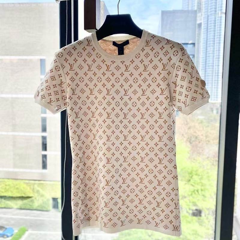 Louis Vuitton Louis Vuitton Monogram Short Sleeve T-Shirt Size S Size S / US 4 / IT 40 - 1 Thumbnail