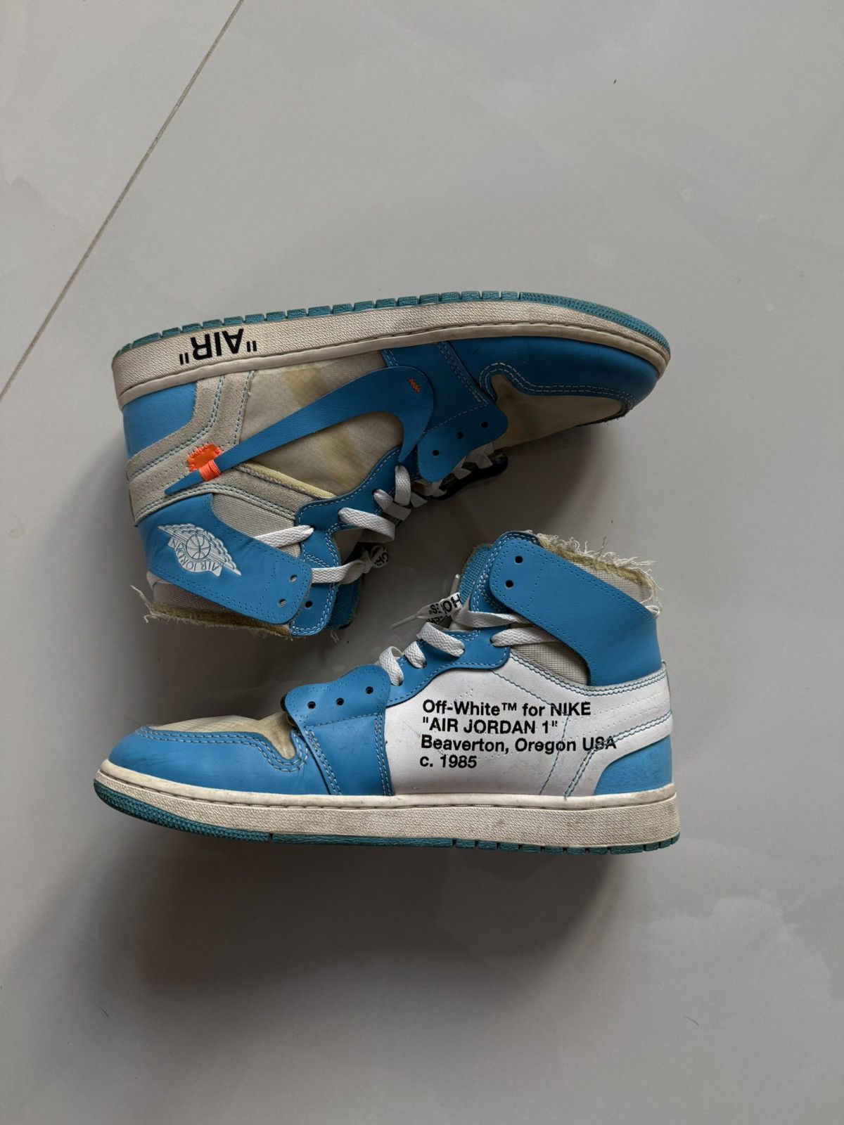 Jordan Brand × Off-White UNC Off White Jordan 1 Size US 10.5 / EU 43-44 - 2 Thumbnail