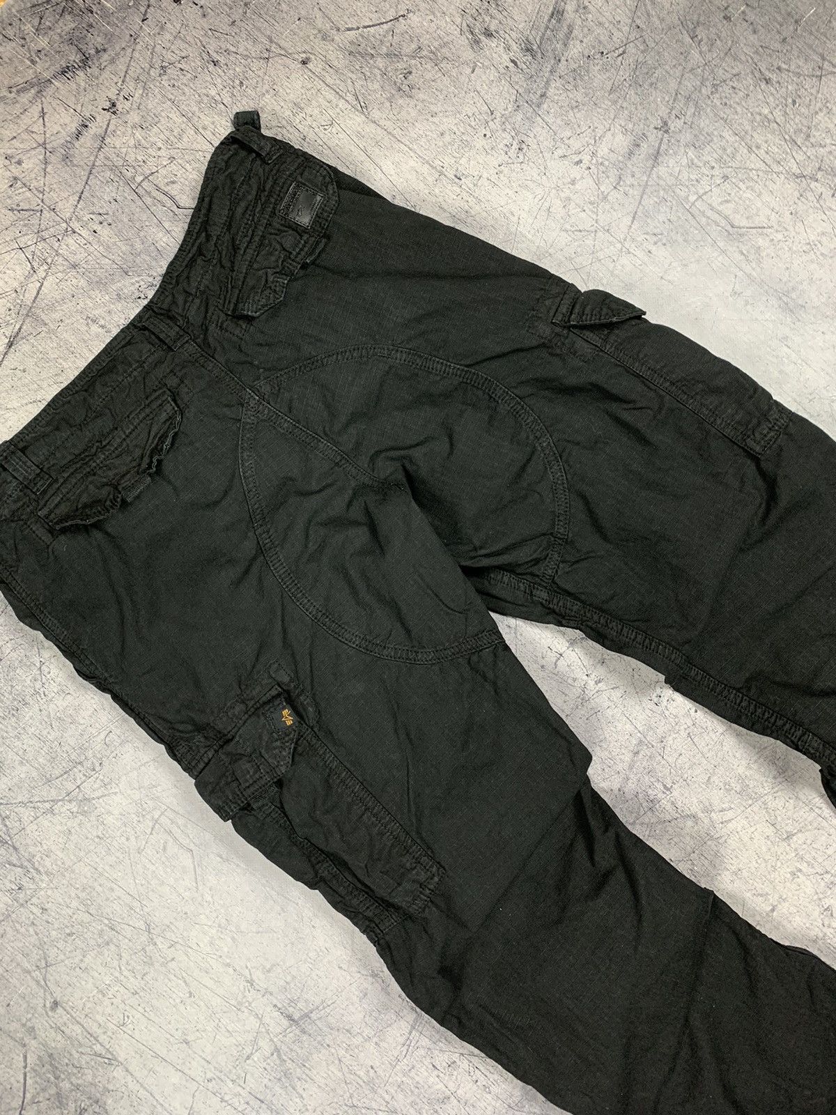Alpha Industries × Vintage Vintage Alpha Industries Tactical Bondage Cargo Pants Y2K Size US 33 - 9 Thumbnail