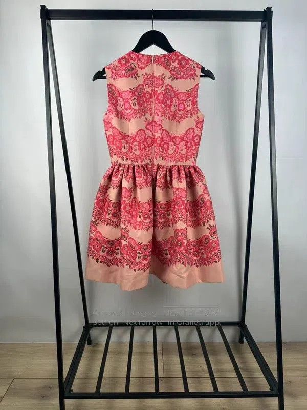 Valentino Valentino Red jacquard dress Size S / US 4 / IT 40 - 2 Thumbnail