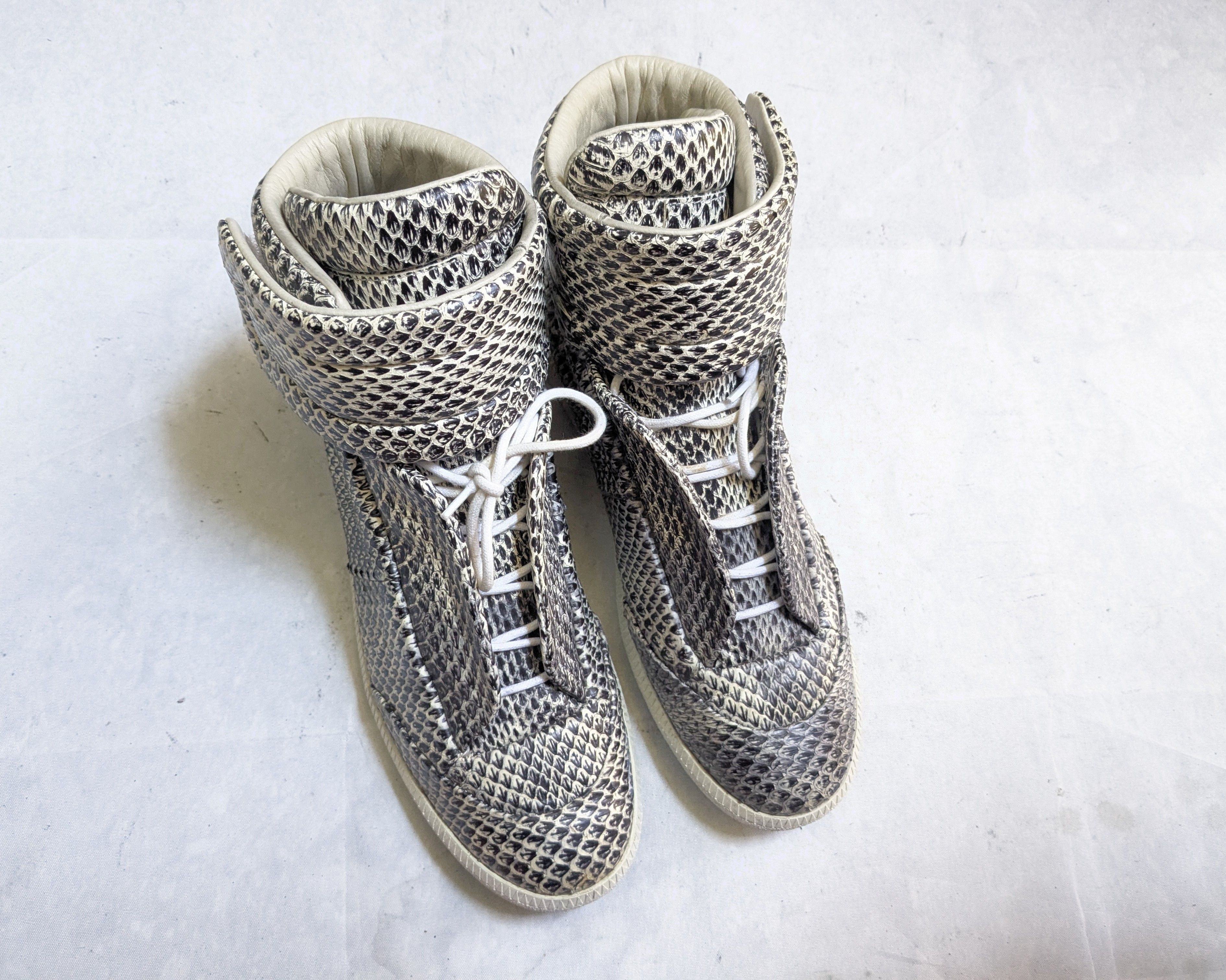 Maison Margiela Maison Margiela Future White Snakeprint 10 43 High Tops Size US 10 / EU 43 - 4 Thumbnail
