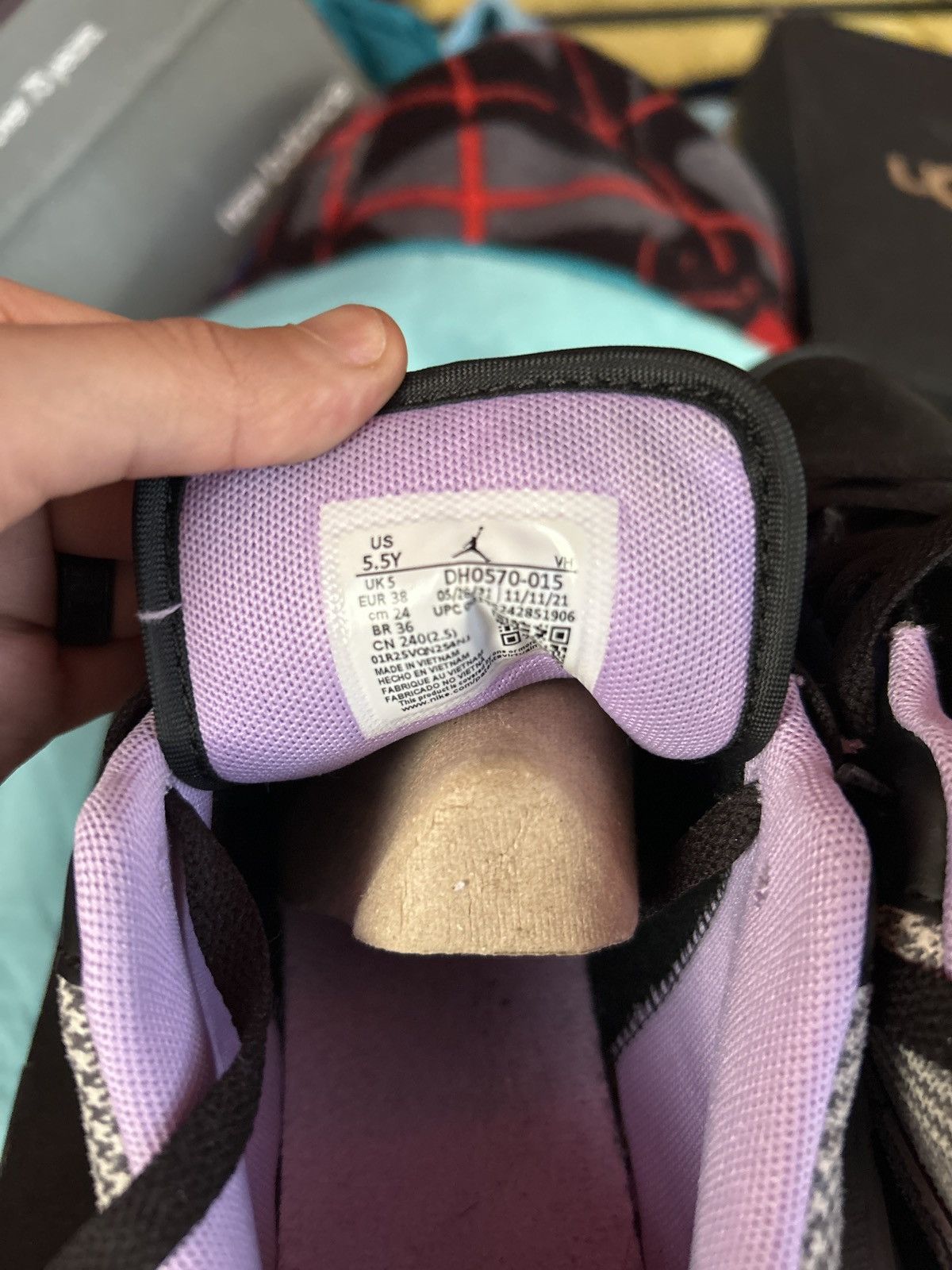 Jordan Brand Jordan 1 low se Size US 5.5 / IT 35.5 - 4 Thumbnail