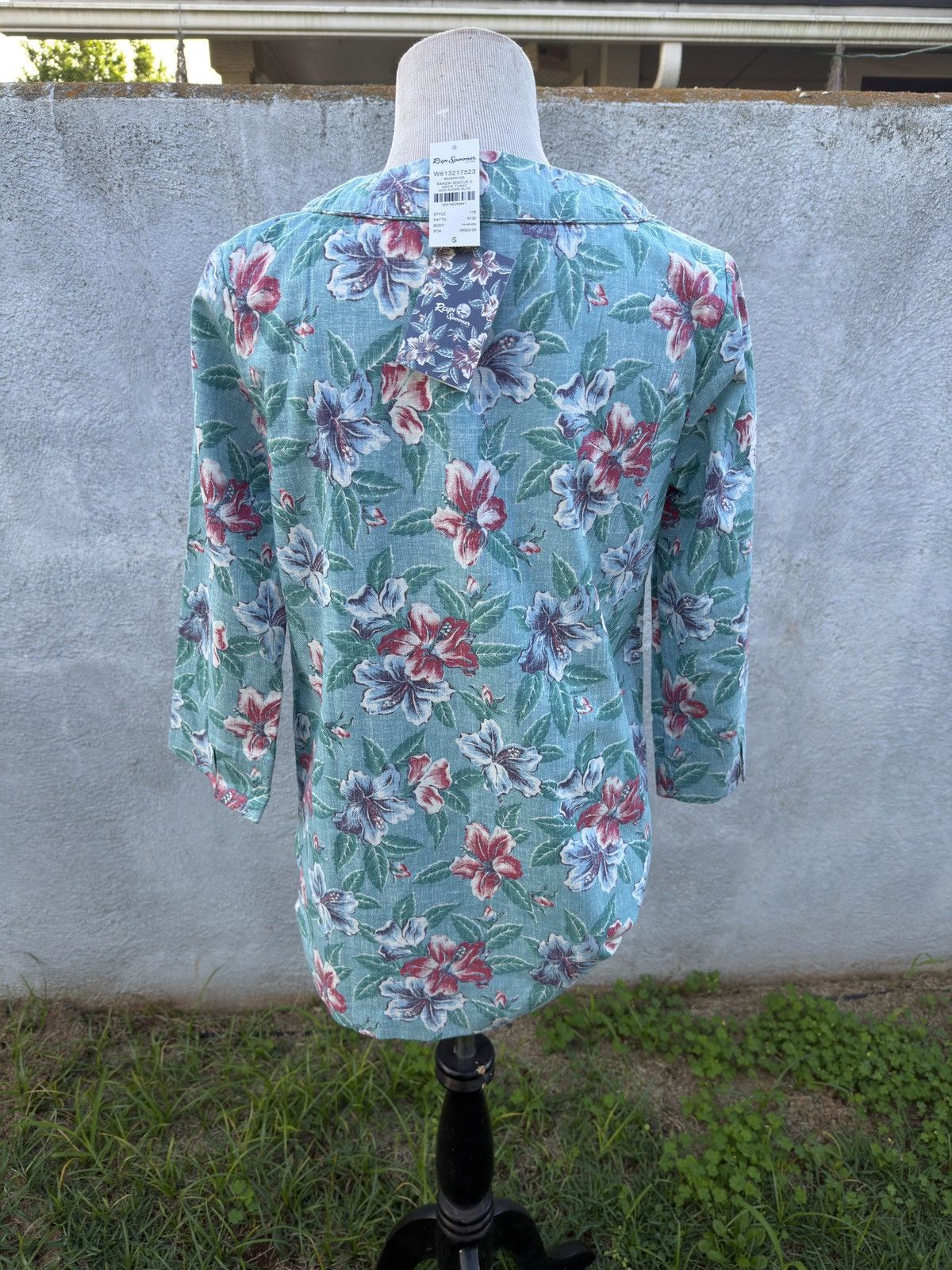 Reyn Spooner New Reyn Spooner Banzai Biscus V Neck Tunic Shore Blouse S Size S / US 4 / IT 40 - 2 Thumbnail