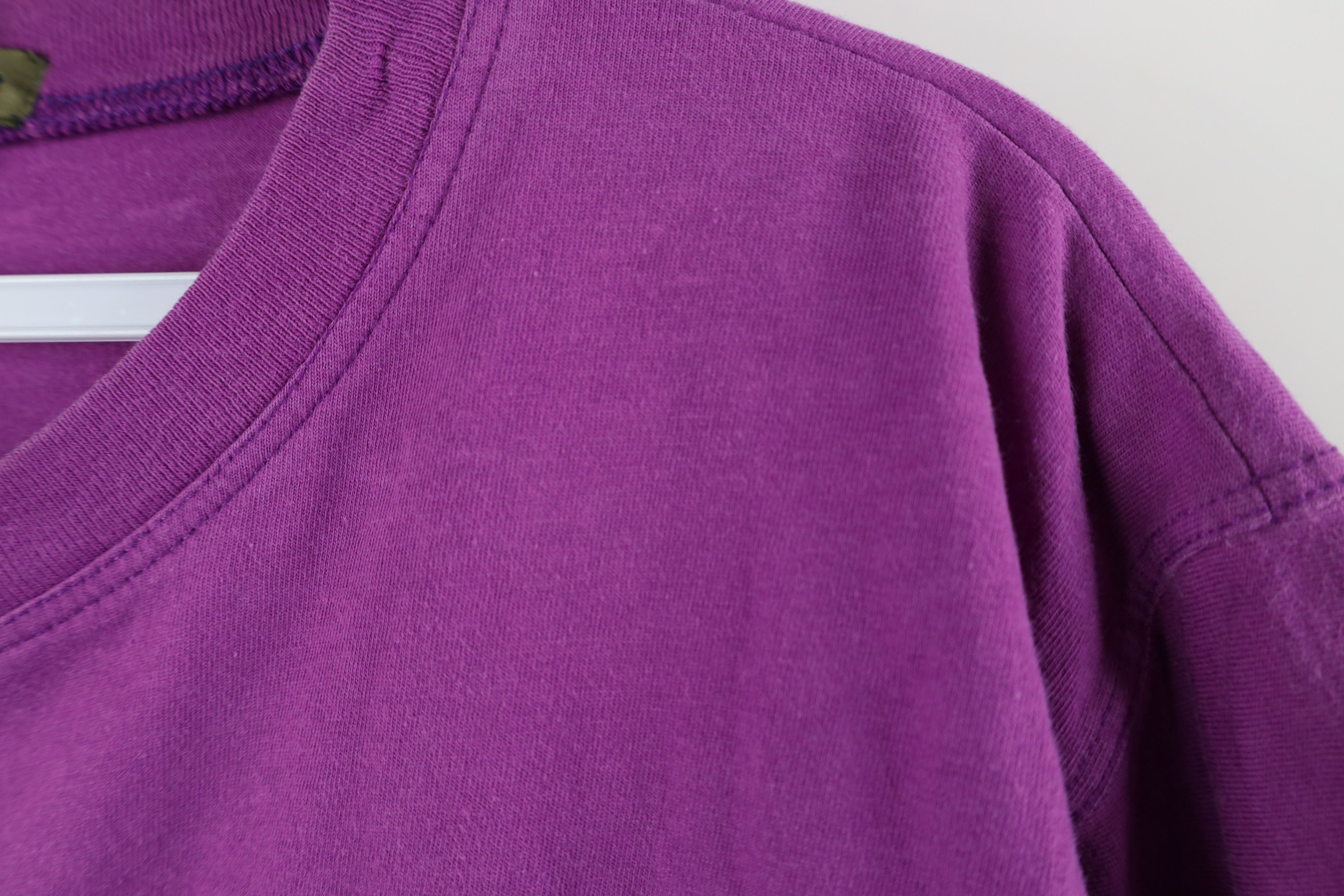 Calvin Klein × Vintage Vintage 90s Calvin Klein Spell Out One World T-Shirt Purple Size XXL / US 16-18 / IT 52-54 - 5 Thumbnail