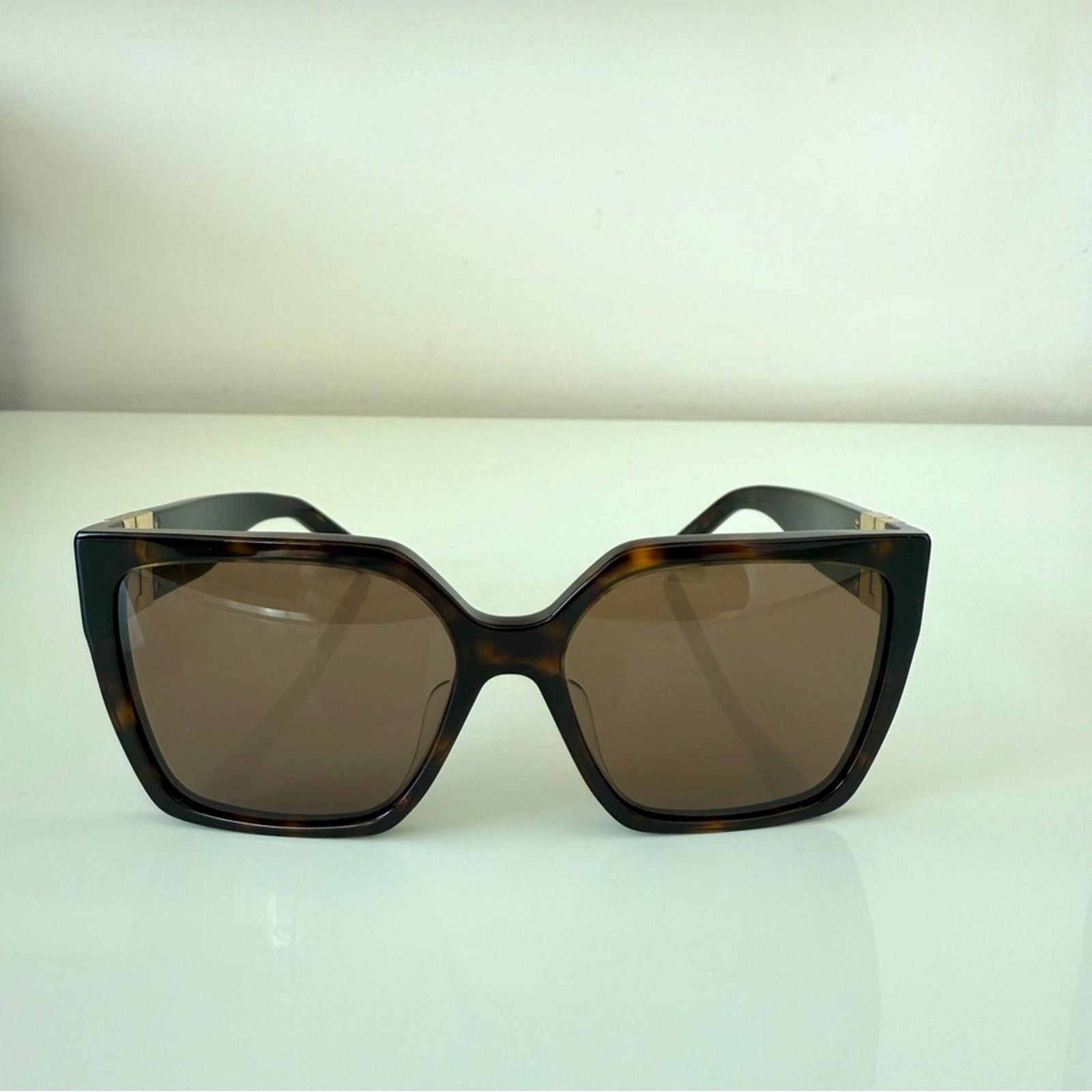 Givenchy NEW!!! GIVENCHY women sunglasses GV40056U 52E Retail 480$ Size ONE SIZE - 3 Thumbnail