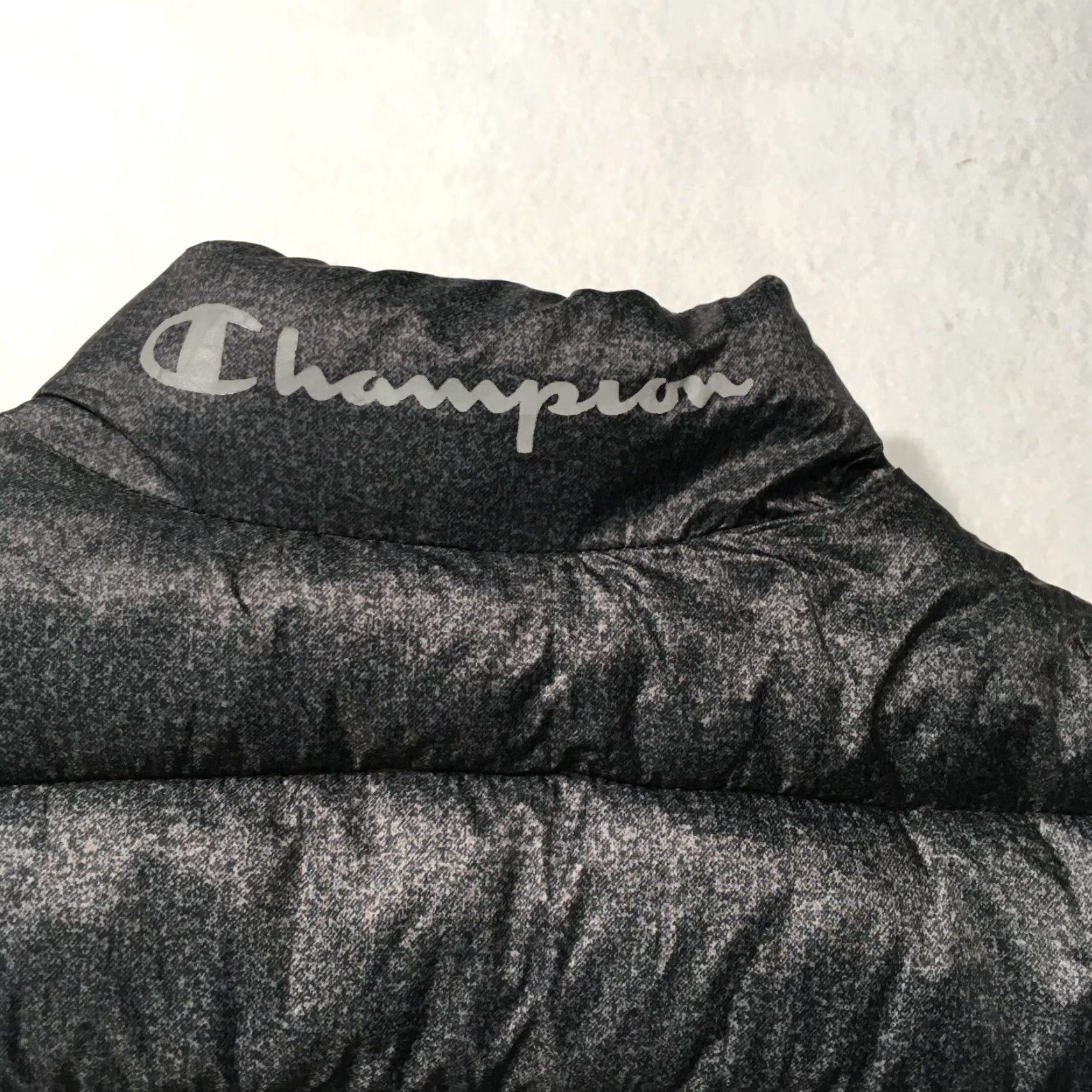Champion Champion Puffer Vest Mens XL Charcoal Gray Full Zip Regular Size XL Gray Vest Mens Champion Size US XL / EU 56 / 4 - 8 Thumbnail