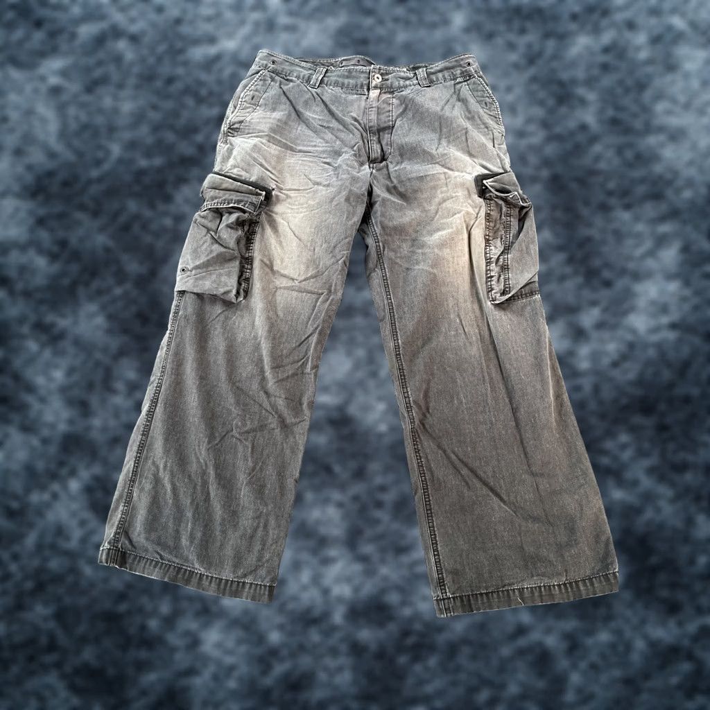 Old Navy VINTAGE Old Navy Cargo Pants Mens 38x30 Gray Baggy Distressed Thrashed 90s Grunge Army Mens Size US 38 / EU 54 - 1 Thumbnail