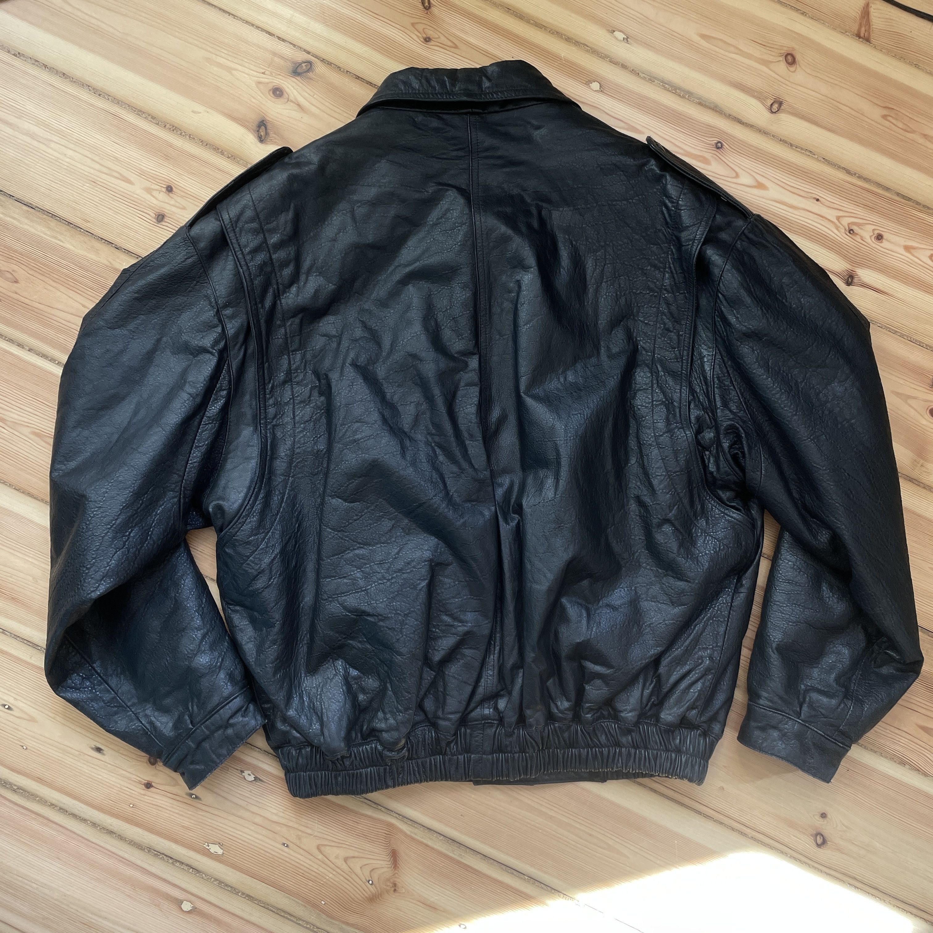 Other Vintage Black Leather Bomber Jacket Boxy Fit, Unisex Size US M / EU 48-50 / 2 - 3 Thumbnail