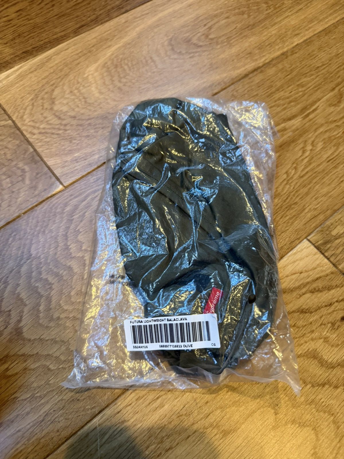 Futura × Supreme Supreme Futura Lightweight Balaclava “Olive” SS24 Size ONE SIZE - 3 Thumbnail