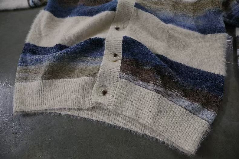 Japanese Brand × Vintage Beige Vintage Striped Loose Knit Cardigan Size US L / EU 52-54 / 3 - 4 Thumbnail