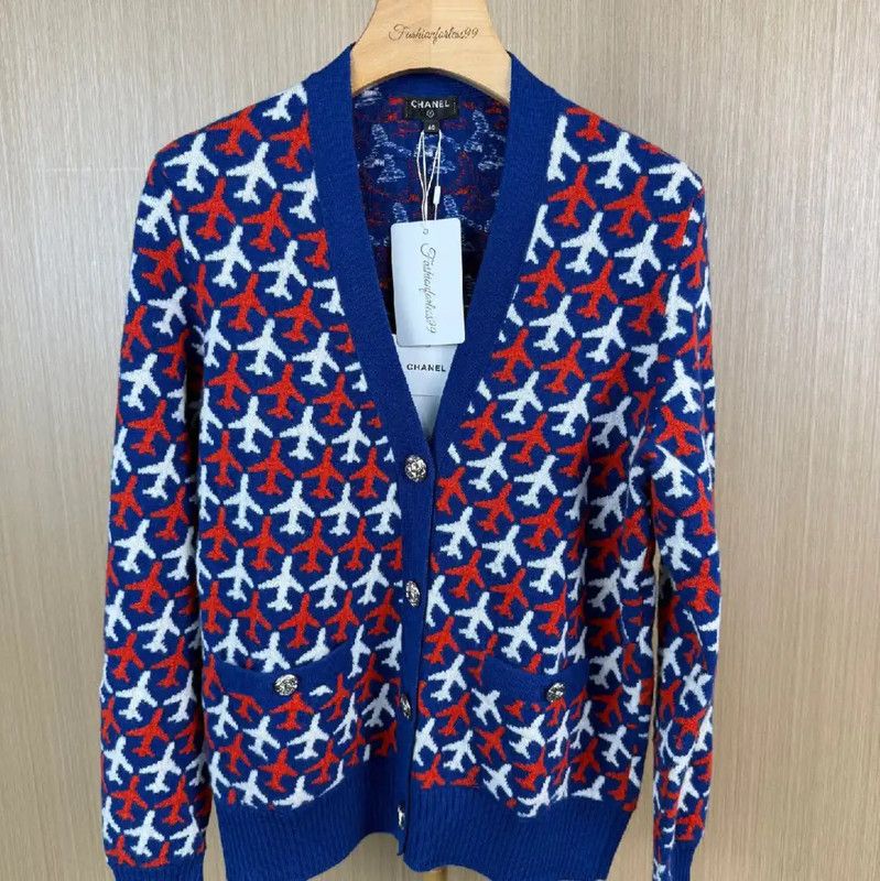Chanel Chanel Winter Color-Block Wool Sweater for Women 0089 Size L / US 10 / IT 46 - 1 Thumbnail