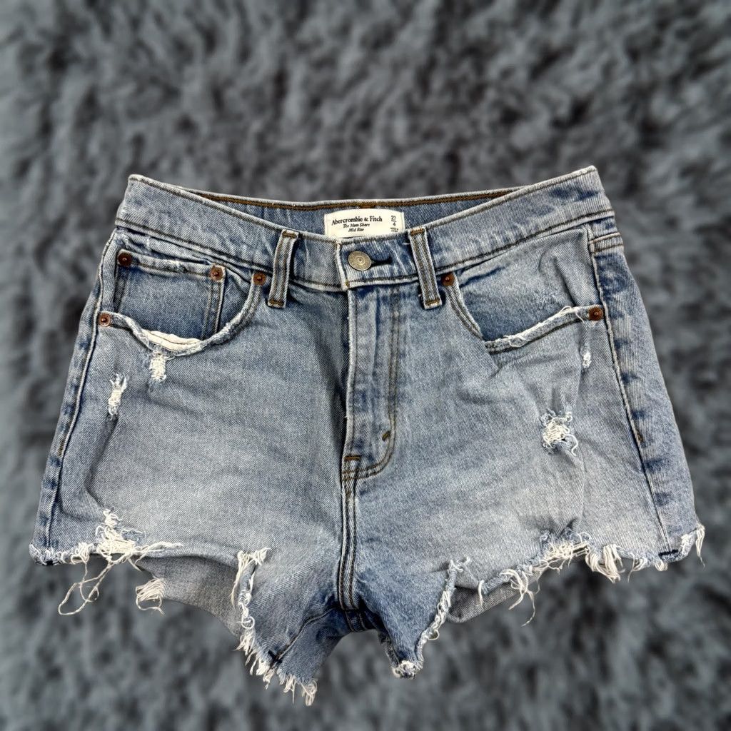 Abercrombie & Fitch Abercrombie & Fitch Shorts Women 27/4 Curve Mid Rise Distressed Stretch Mom 3" Size 27" / US 4 / IT 40 - 1 Thumbnail