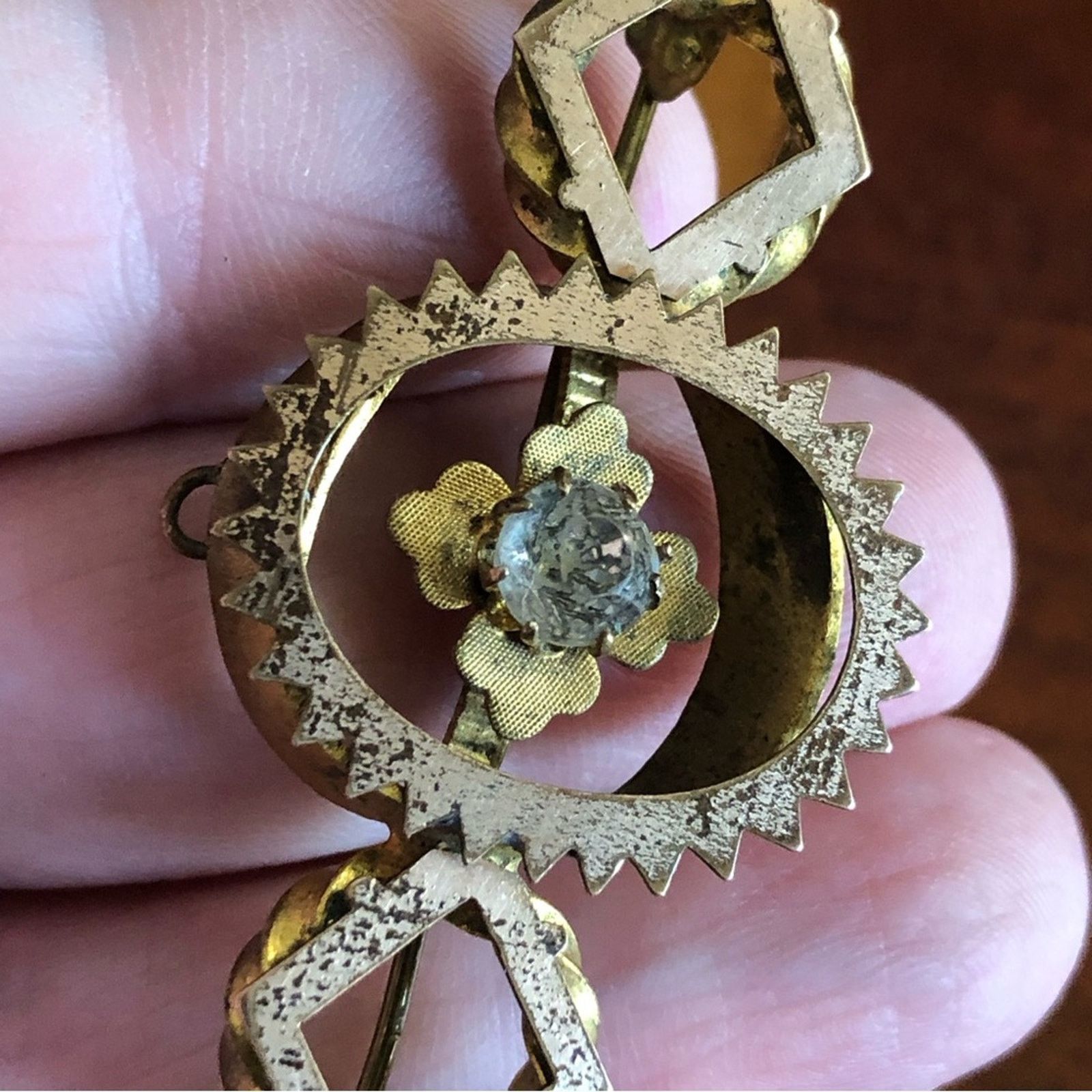 Other Antique Edwardian era Art Nouveau gilt metal c clasp brooch Size ONE SIZE - 10 Thumbnail