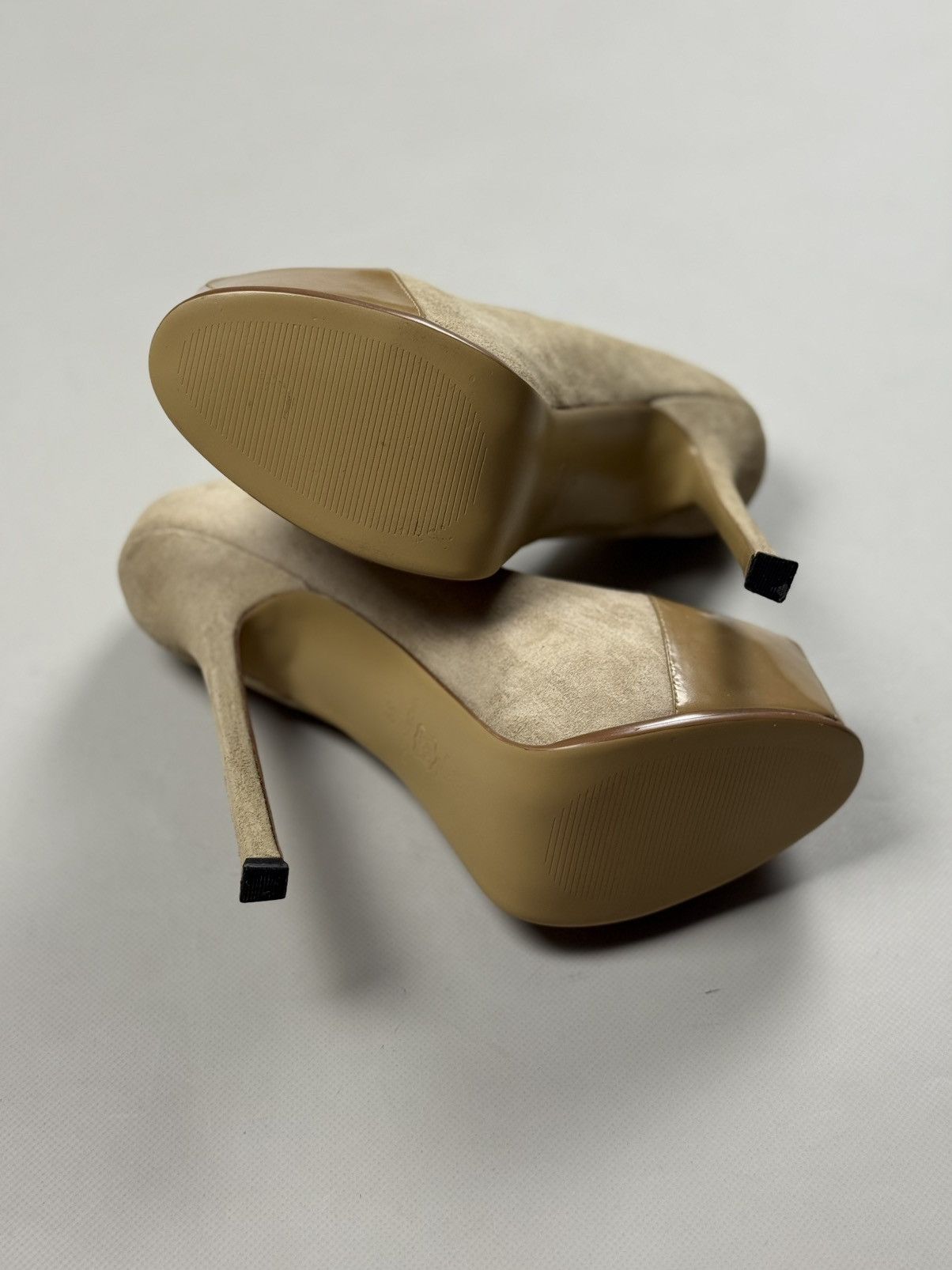 Yves Saint Laurent YSL Yves Saint Lauren Tribute Two Cap Toe Pump Heels Shoes Size US 9 / IT 39 - 17 Thumbnail