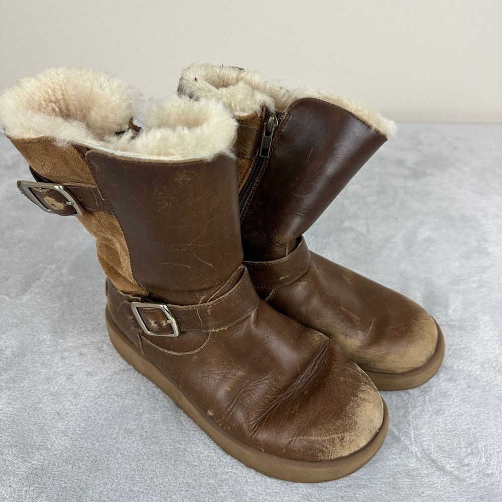 Ugg boots 5.5 fashion