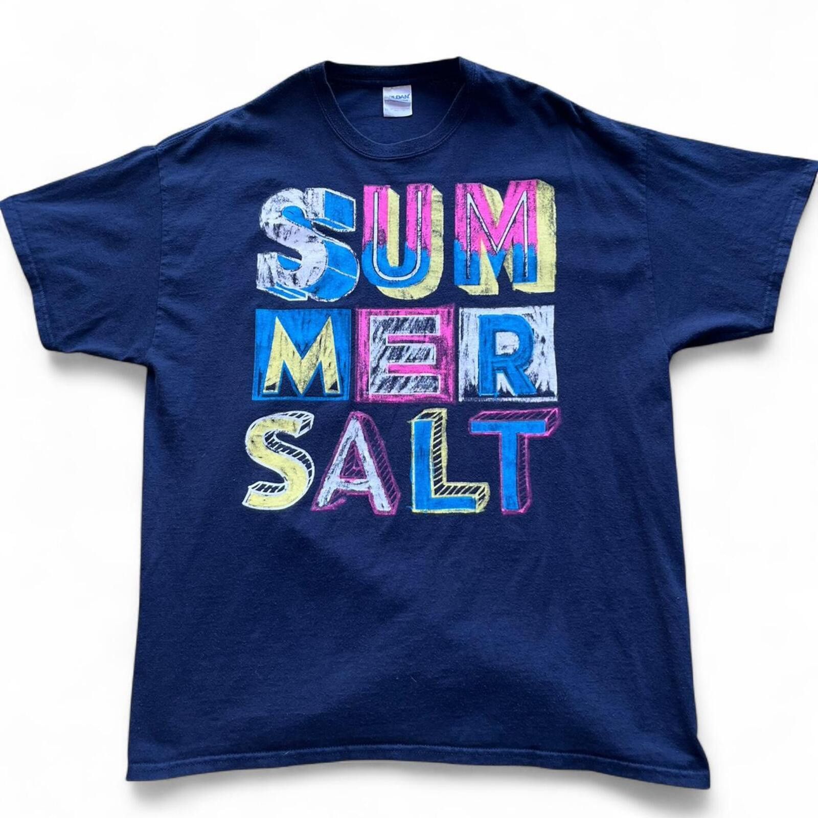 Gildan Y2K Summer Salt Multi-Colored Spell-Out Graphic T-Shirt Size US L / EU 52-54 / 3 - 1 Thumbnail