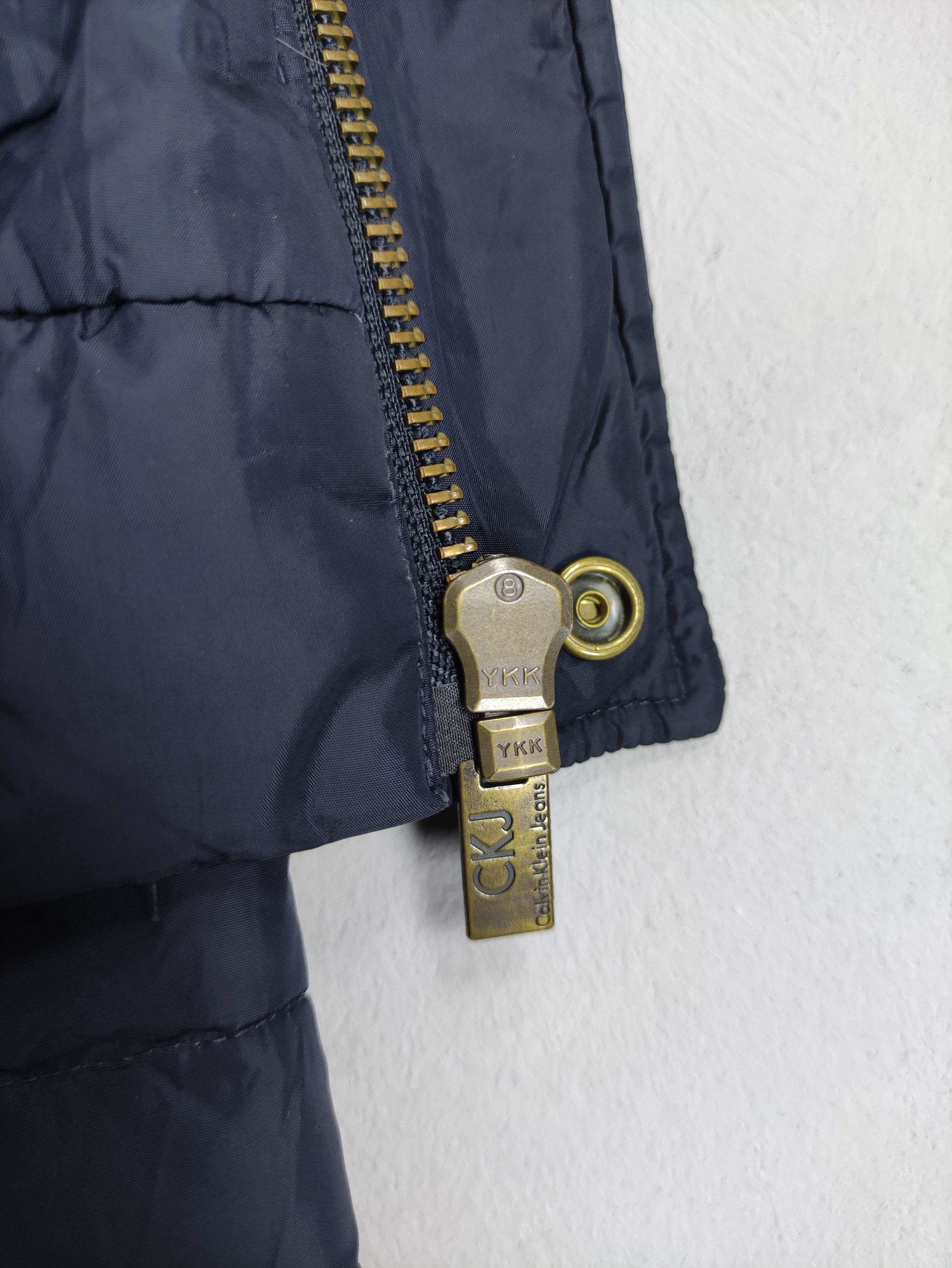Calvin Klein Vintage Calvin Klein Jeans Puffer Jacket Zipper Size US L / EU 52-54 / 3 - 15 Thumbnail