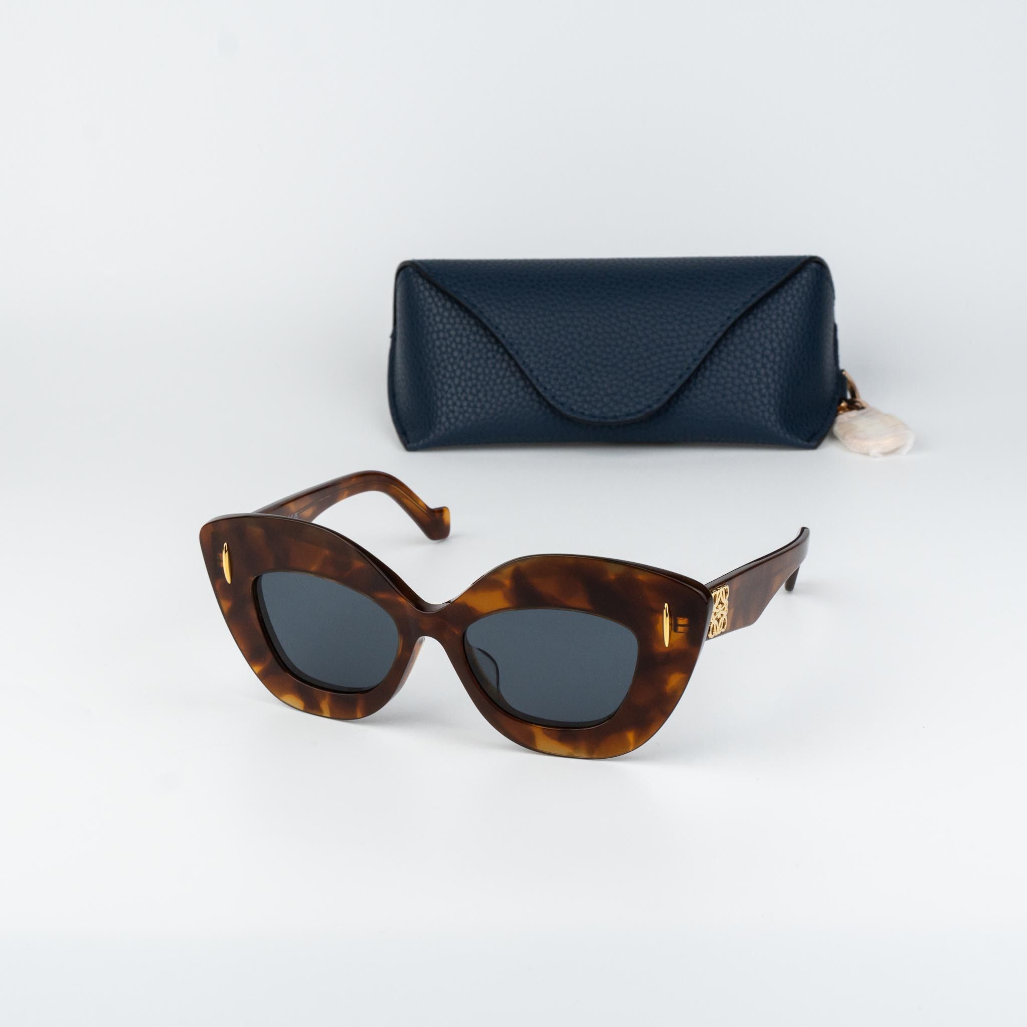 Loewe Loewe Women Sunglasses LW40127F ANAGRAM 53V NEW AUTHENTIC Size ONE SIZE - 1 Thumbnail