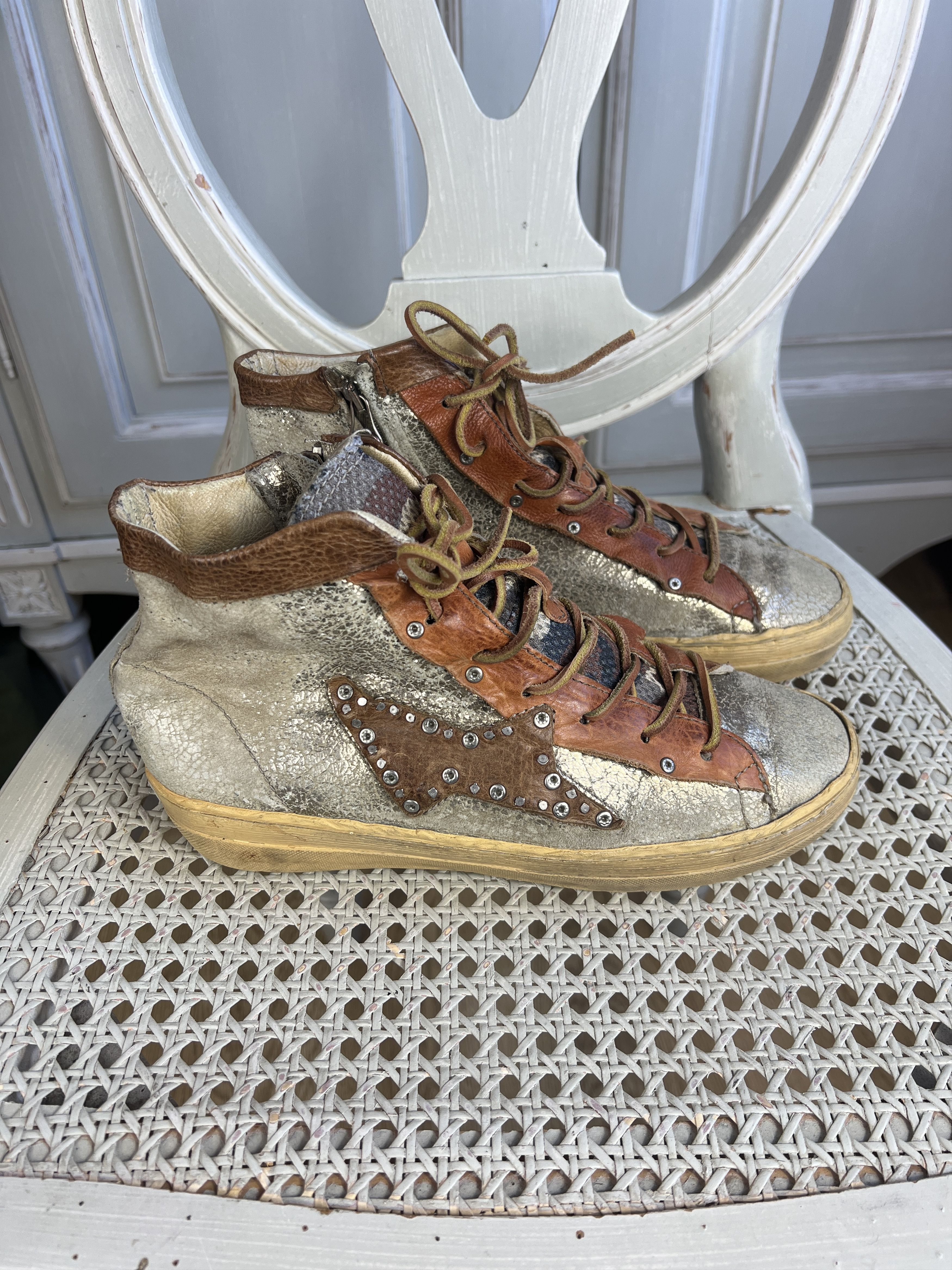A.S.98 A.S. 98 LEATHER STAR LOGO KEDS HI TOP Size US 7 / EU 40 - 3 Thumbnail