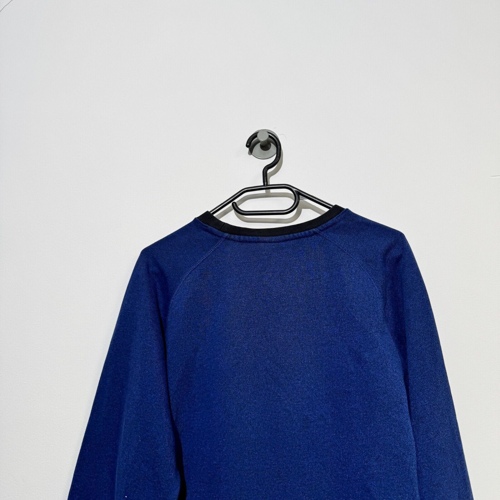 Nike Vintage Nike Unisex Navy Blue Cotton Crewneck Size S Size US S / EU 44-46 / 1 - 11 Thumbnail