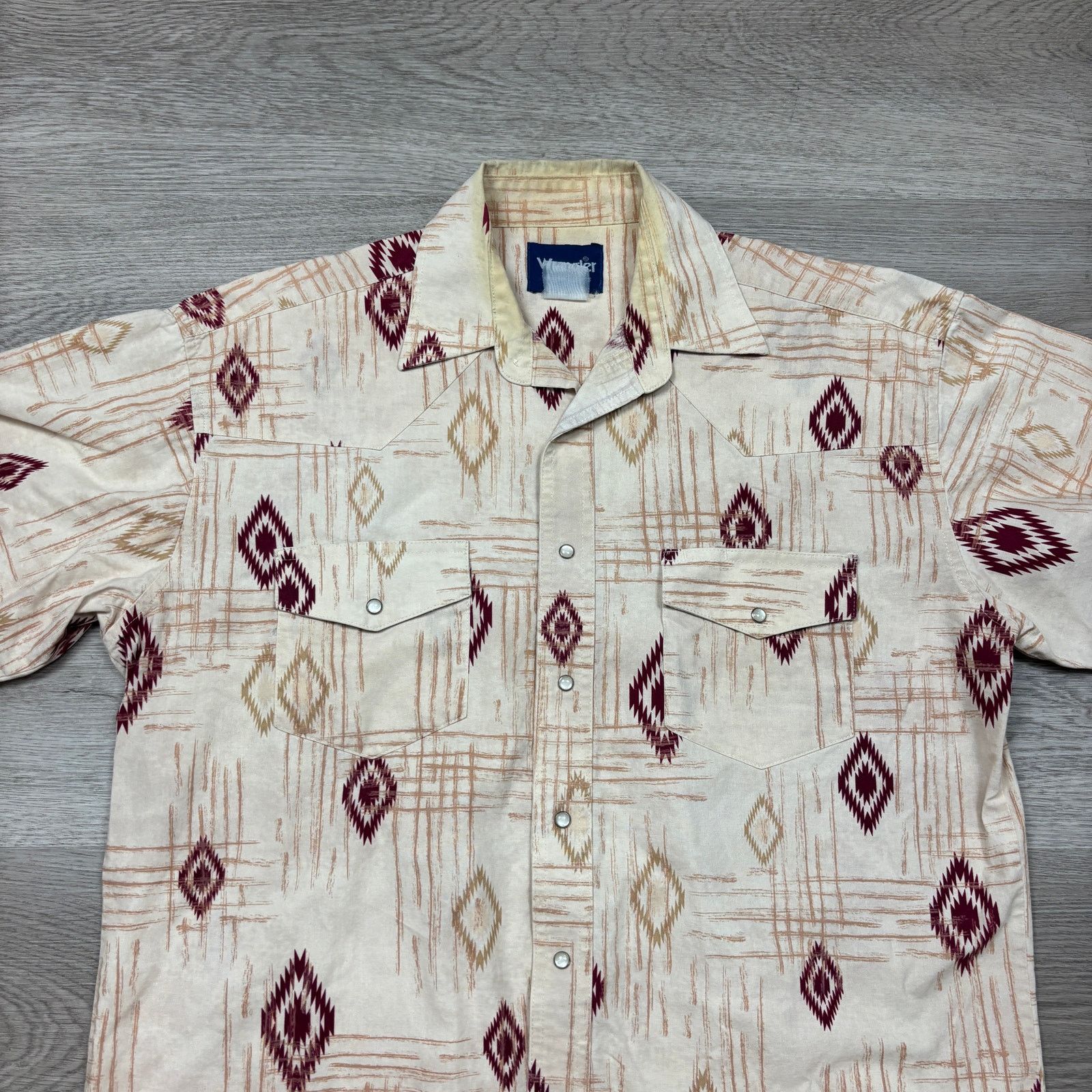 Cowboy Equipment × Vintage × Wrangler Vintage Wrangler Aztec Southwest Pearl Snap Shirt Men's XL Size US XL / EU 56 / 4 - 2 Thumbnail