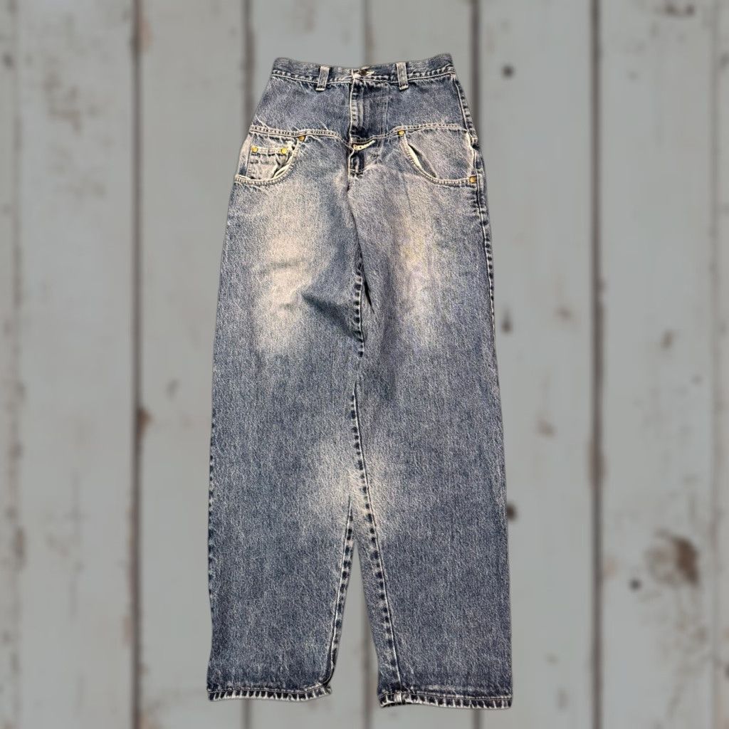 Vintage VINTAGE Hugo Boss Big Logo Baggy Jeans Acid Wash Tapered 27 Inseam 31 Men Blue 90s Retro Logo Jeans Mens Size US 27 - 1 Thumbnail