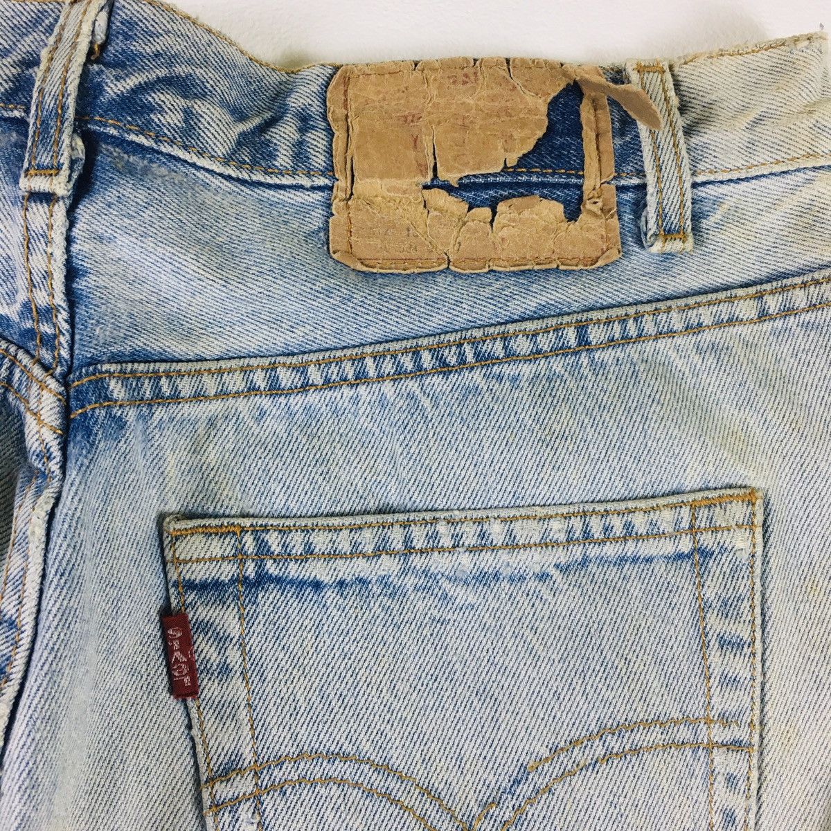 Levi's Vintage Clothing Vintage Levi’s 501 Made in Australia Size US 30 / EU 46 - 10 Thumbnail