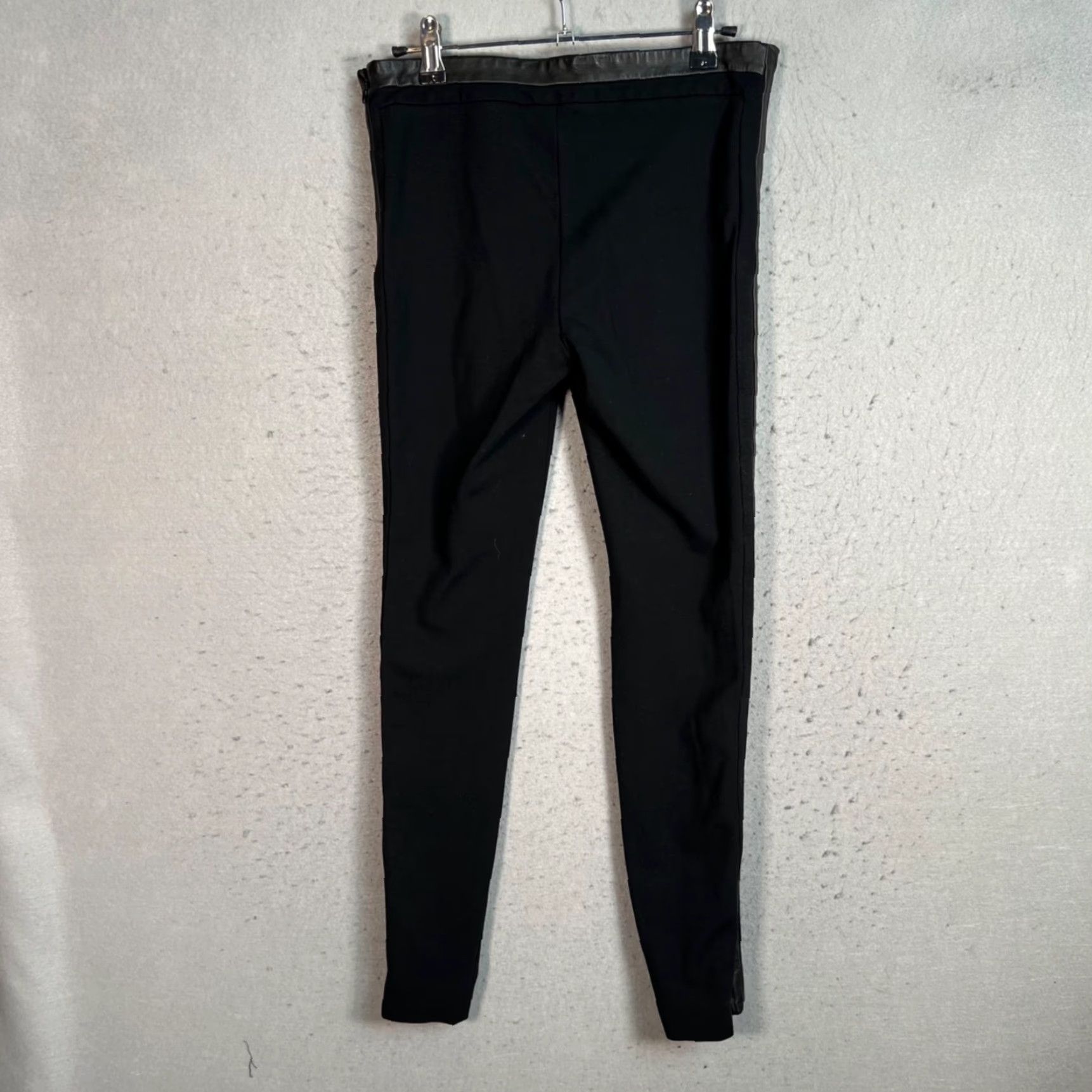 Diane von Furstenberg Diane von Furstenberg Womens 6 Black Pants W/ Faux Leather Side Trim Skinny Ankle Modern Dress/Pair? Size 28" / US 6 / IT 42 - 2 Thumbnail