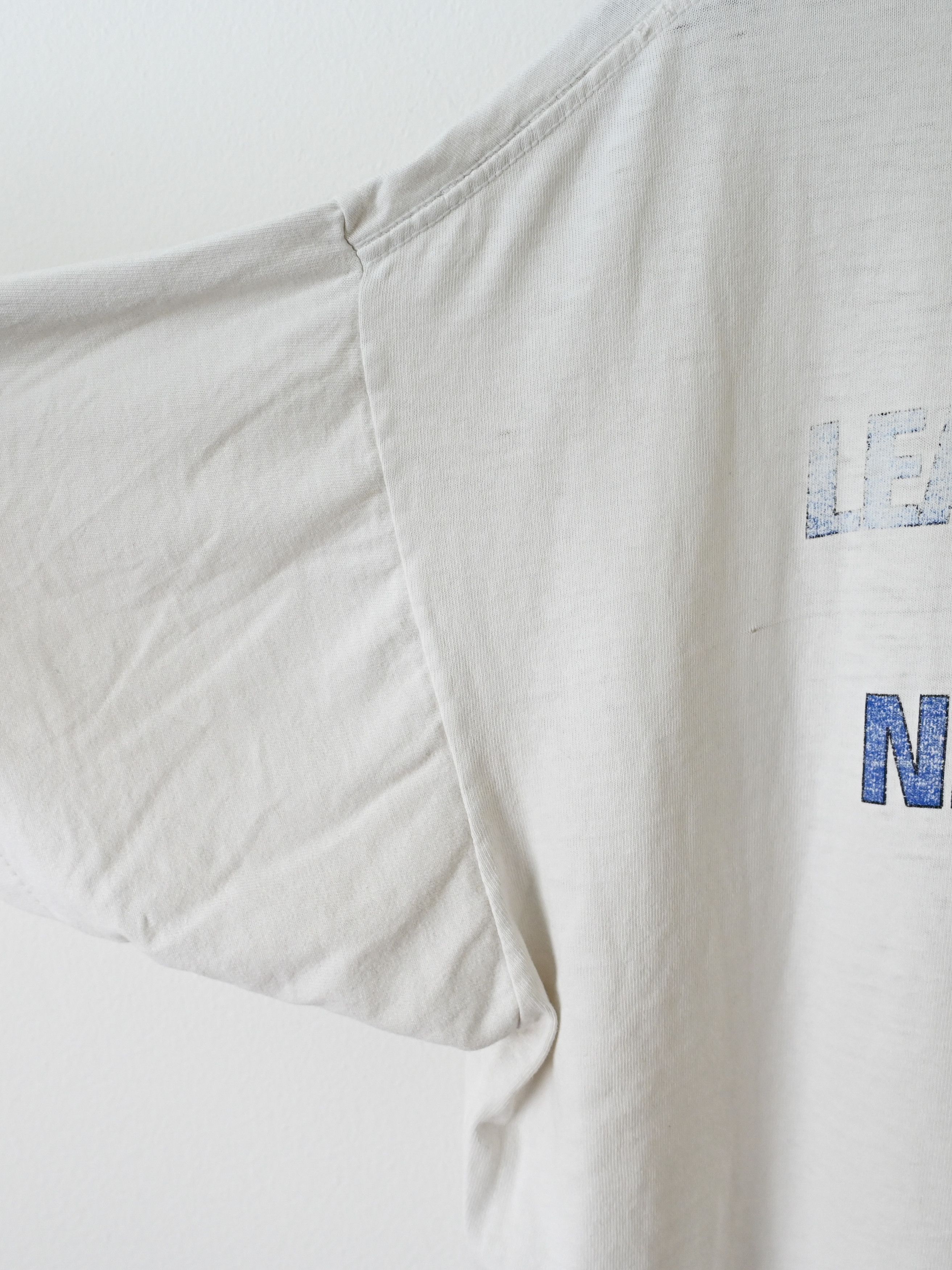 Vintage Absolut Huskies Tee Size US L / EU 52-54 / 3 - 18 Thumbnail