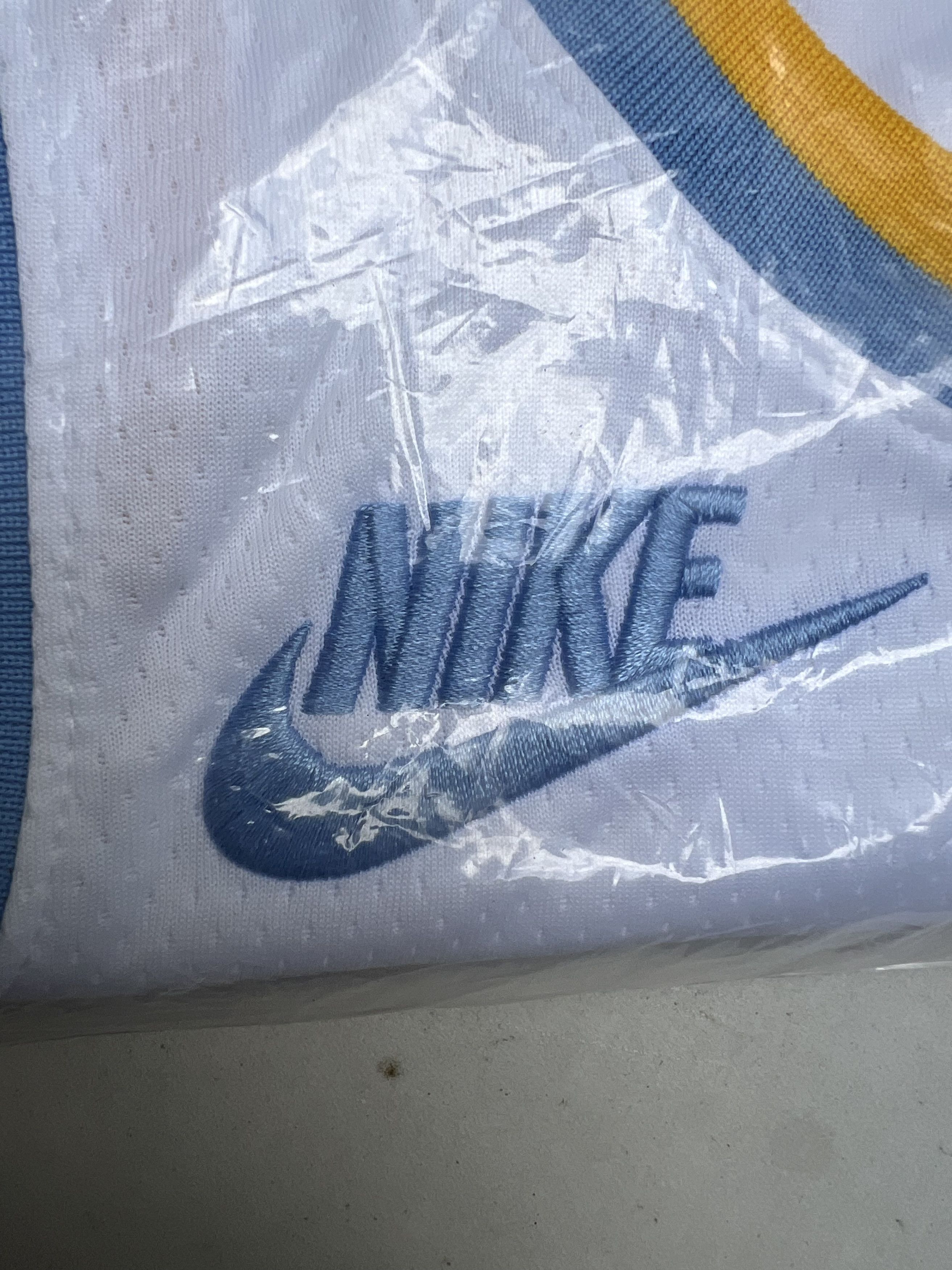 NBA × Nike LeBron James Los Angeles Lakers Swingman Jersey Size US M / EU 48-50 / 2 - 6 Thumbnail