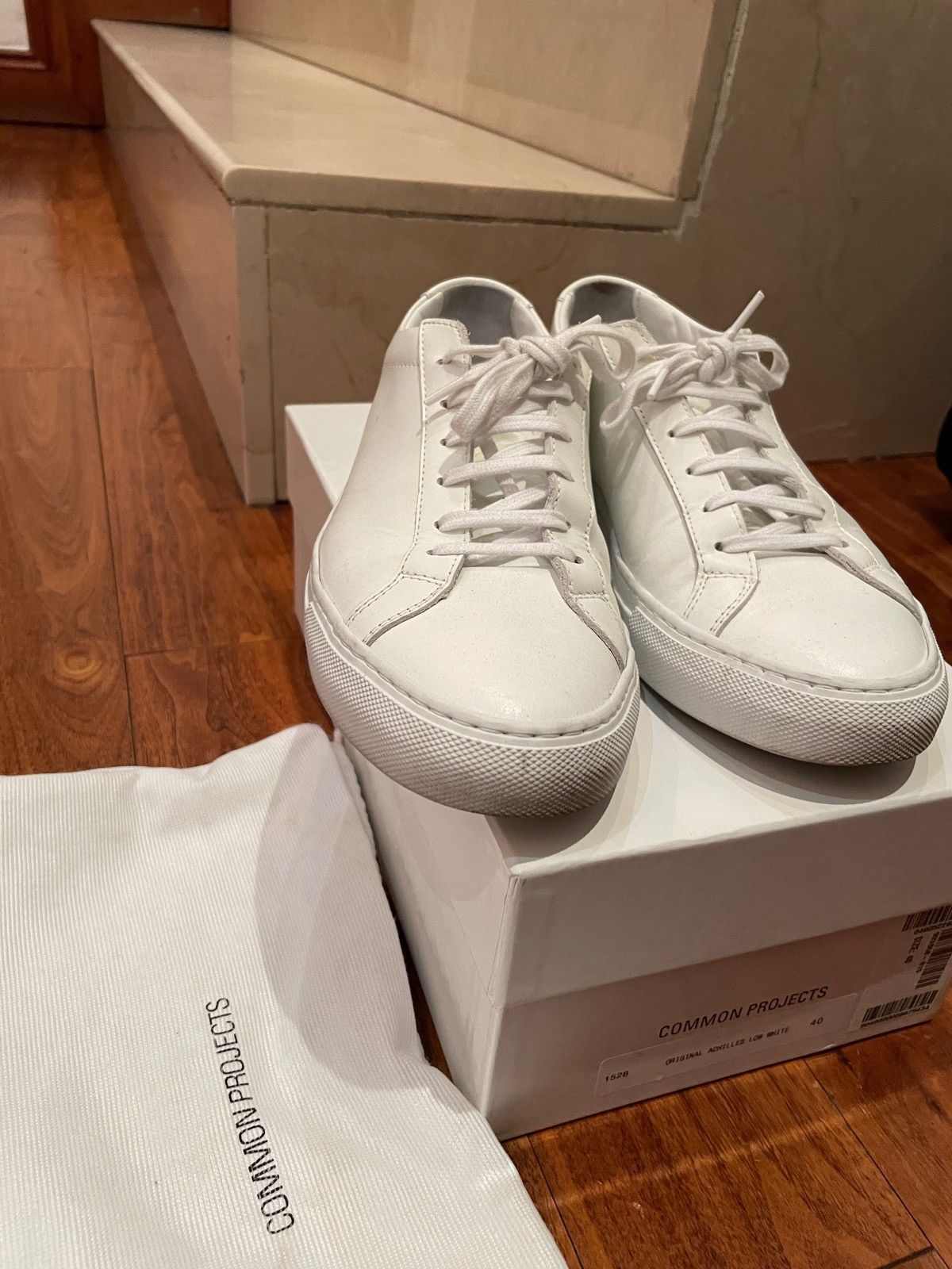 Common Projects Common Projects original achilles low white Size US 7 / EU 40 - 2 Thumbnail