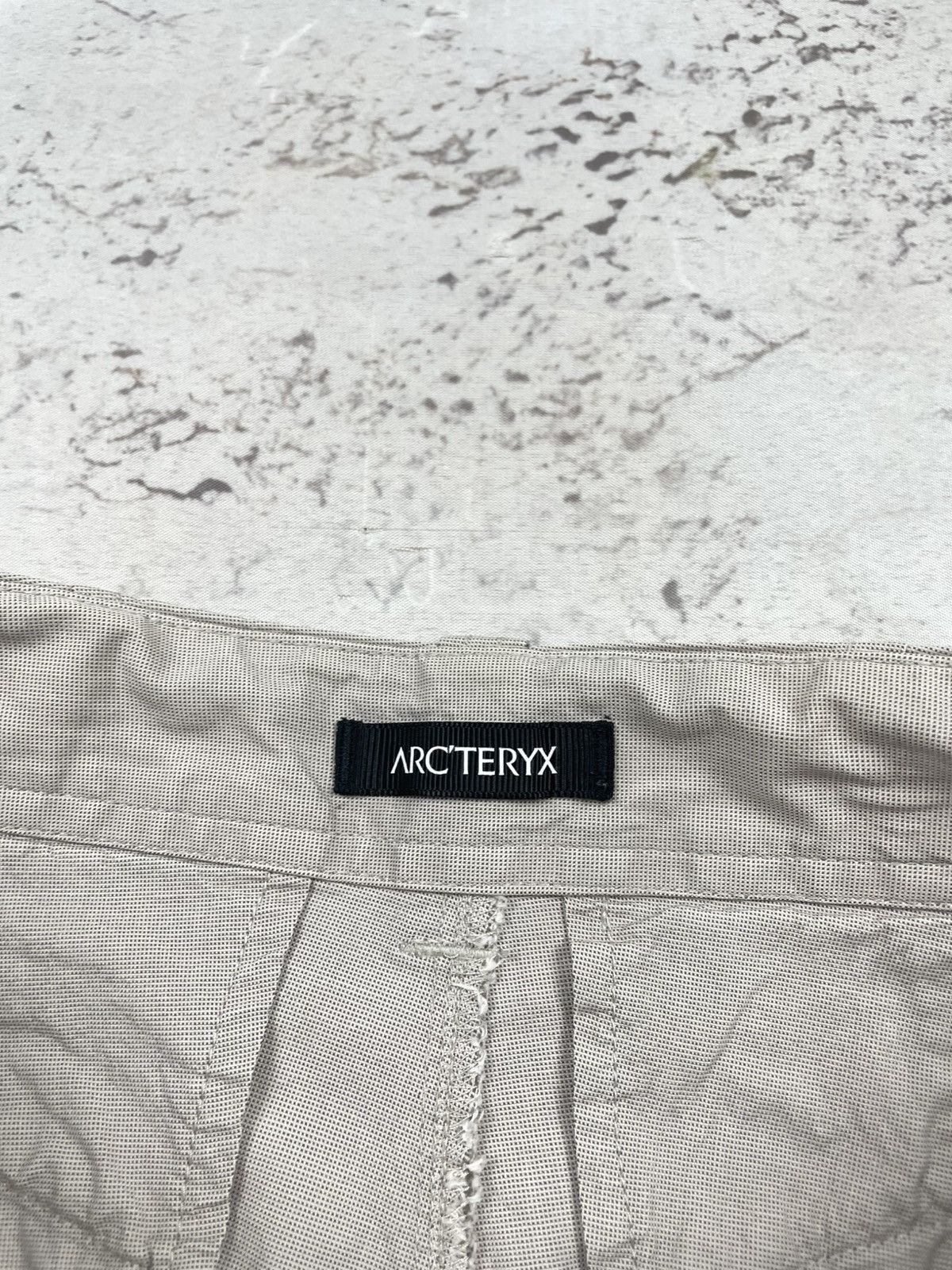 Arc'teryx Arc’teryx 0-XS Women’s outdoor Trekking Pants – Cream egv Size 25" / US 0 / IT 36 - 4 Thumbnail