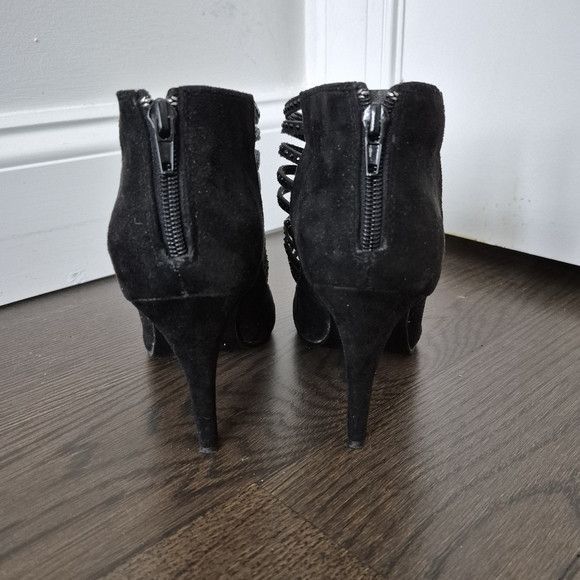 Vacation Eden Embellished Faux Suede Caged Pump Fall Party Spring Size US 9.5 / IT 39.5 - 6 Thumbnail