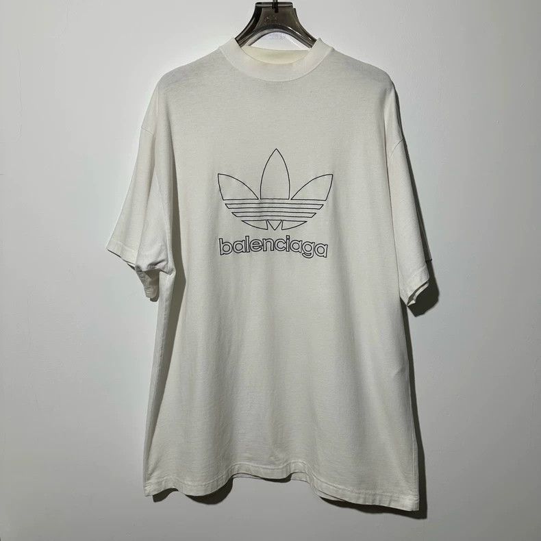 Balenciaga Balenciaga Adidas collaboration short sleeve T-shirt Size US M / EU 48-50 / 2 - 1 Thumbnail