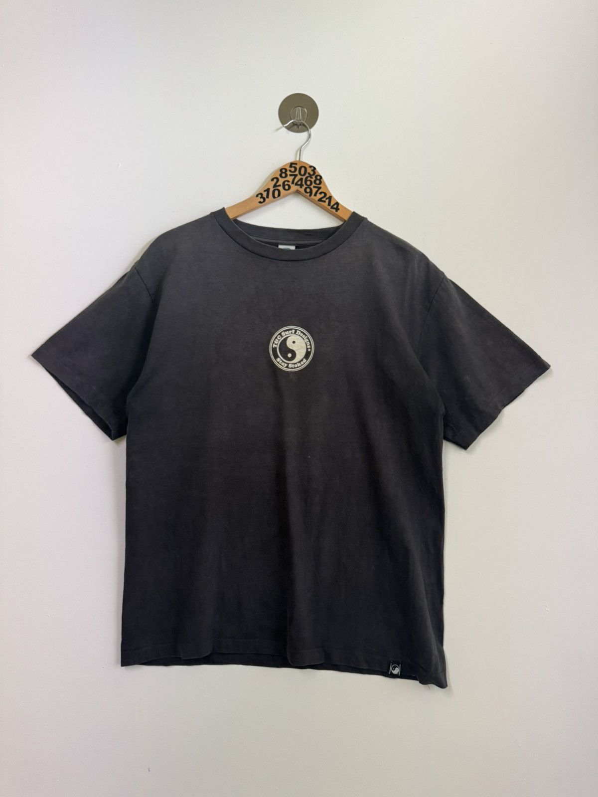 Japanese Brand Vintage T&C SURF Design Single Stitch Sun Faded Hawaii Tee Size US M / EU 48-50 / 2 - 1 Thumbnail