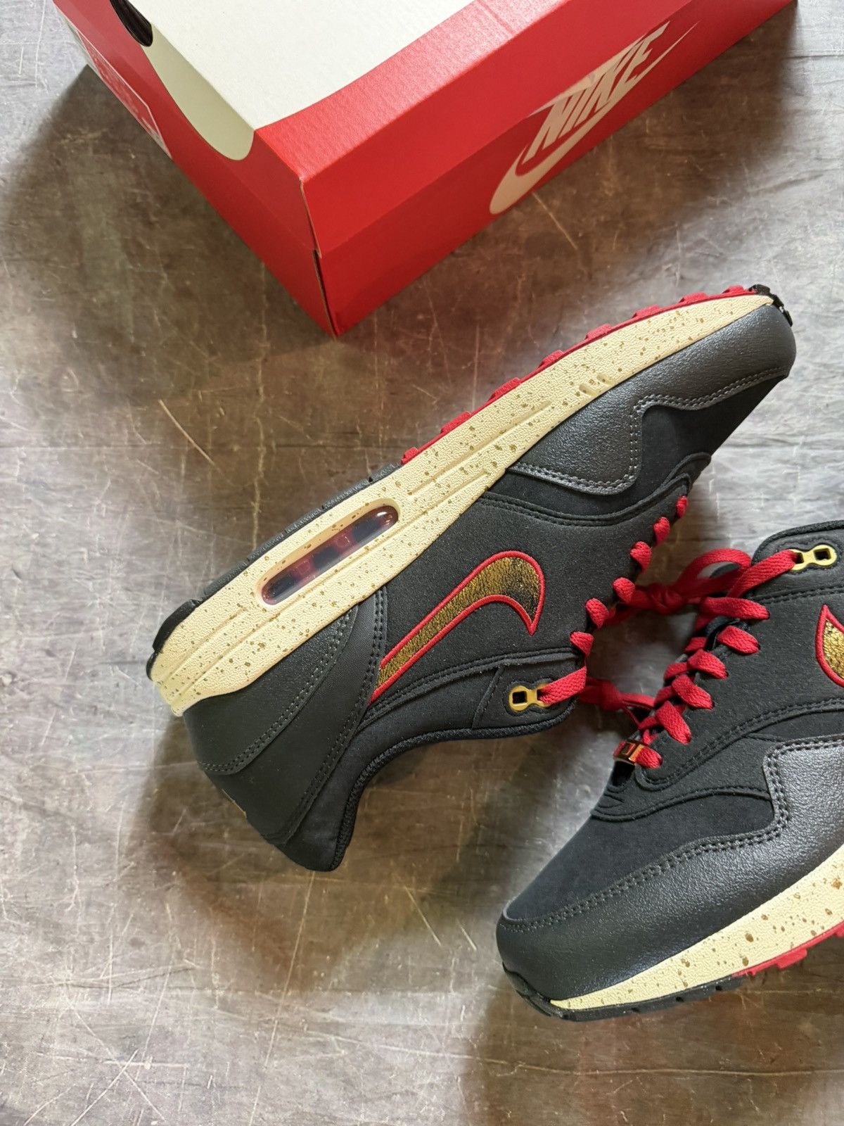 Nike Nike Air Max 1 Pittsburgh Pirates City Connect Size US 12 / EU 45 - 2 Thumbnail