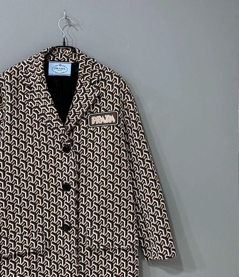 Prada Prada Man Ingoya old flower coat 2502-Nextarrow Size US XXS / EU 40 - 2 Thumbnail