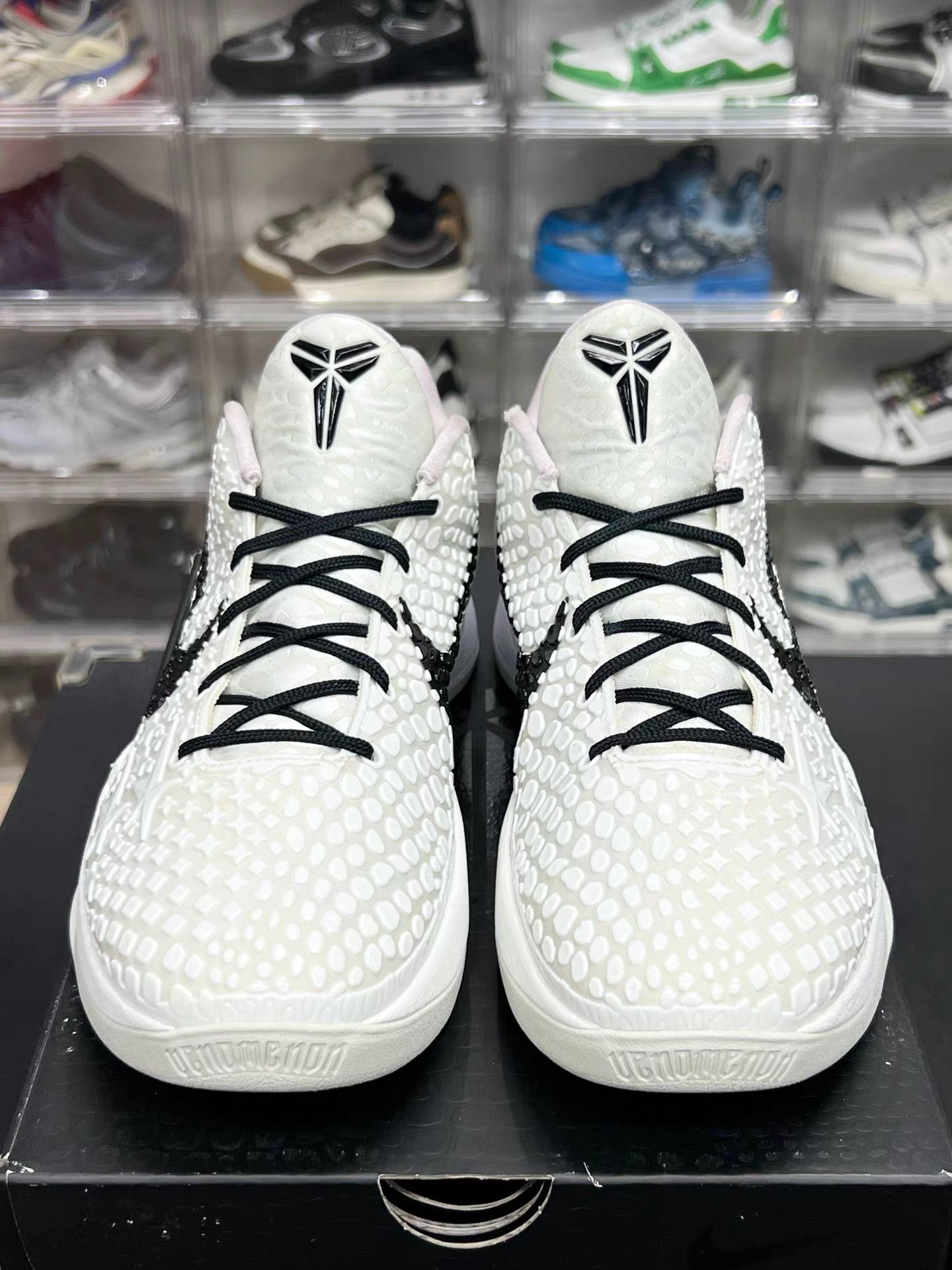 Nike Nike ZK6 Basketball Shoes K15 Size US 11 / EU 44 - 2 Thumbnail
