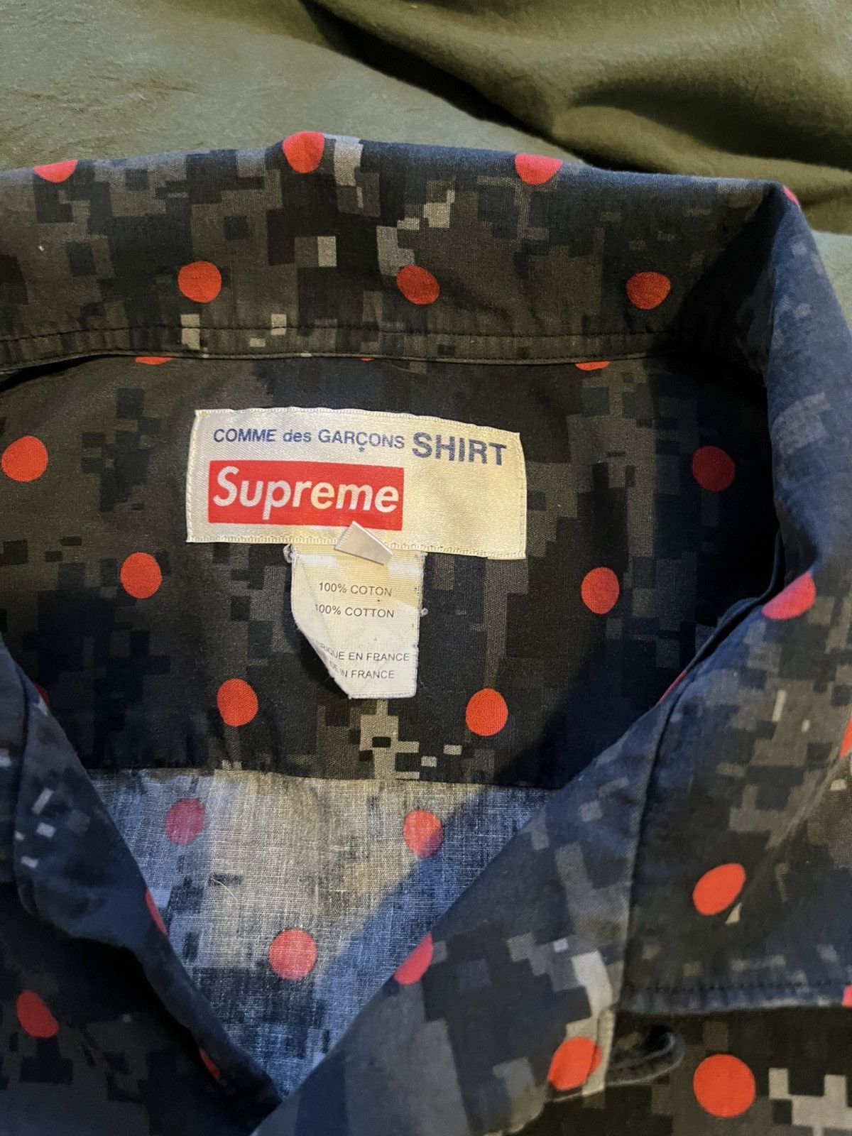 Comme des Garcons SHIRT Supreme CdG Shirt Digital Camo Navy Collar M Size US L / EU 52-54 / 3 - 3 Thumbnail