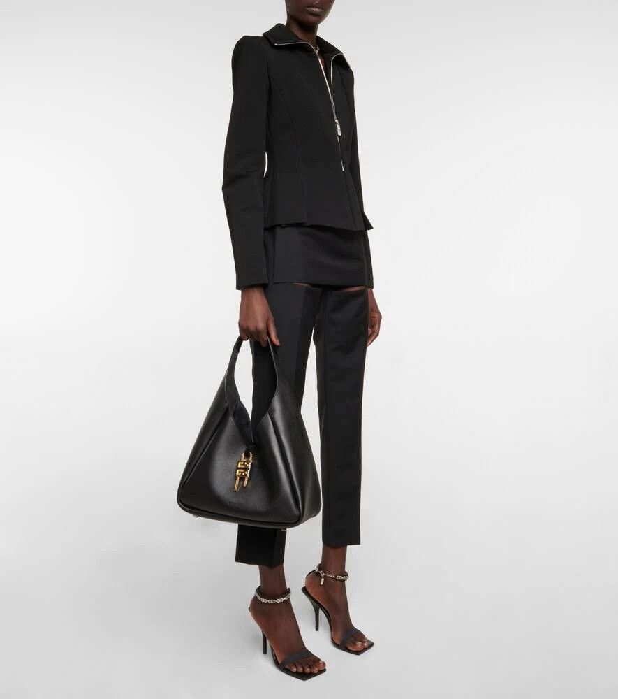 Givenchy o1loc1c0824 Size: OS / Shoulder Bag in Black Size ONE SIZE - 4 Thumbnail