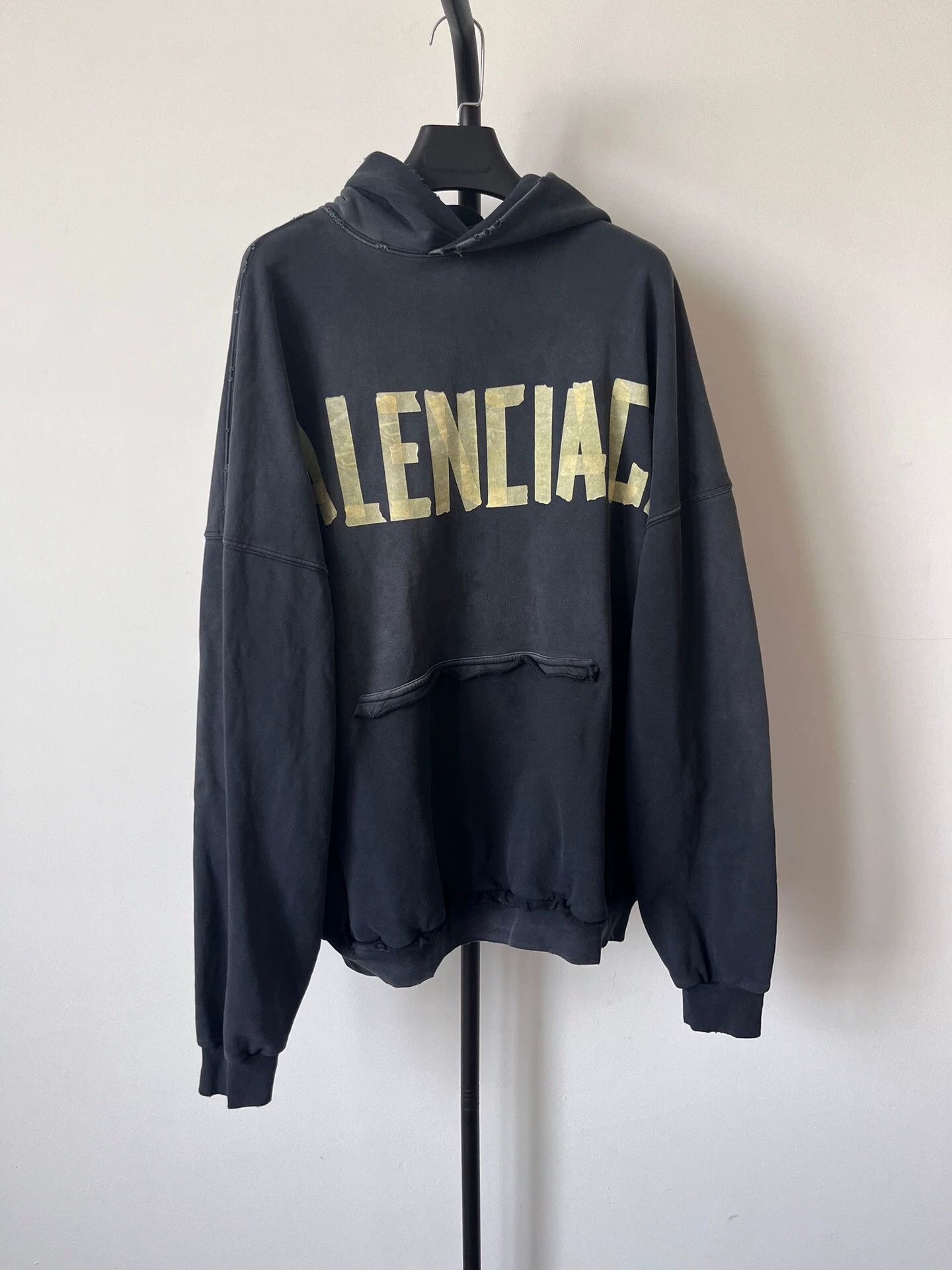 Balenciaga Balenciaga Logo Print Hoodie Size US M / EU 48-50 / 2 - 1 Thumbnail
