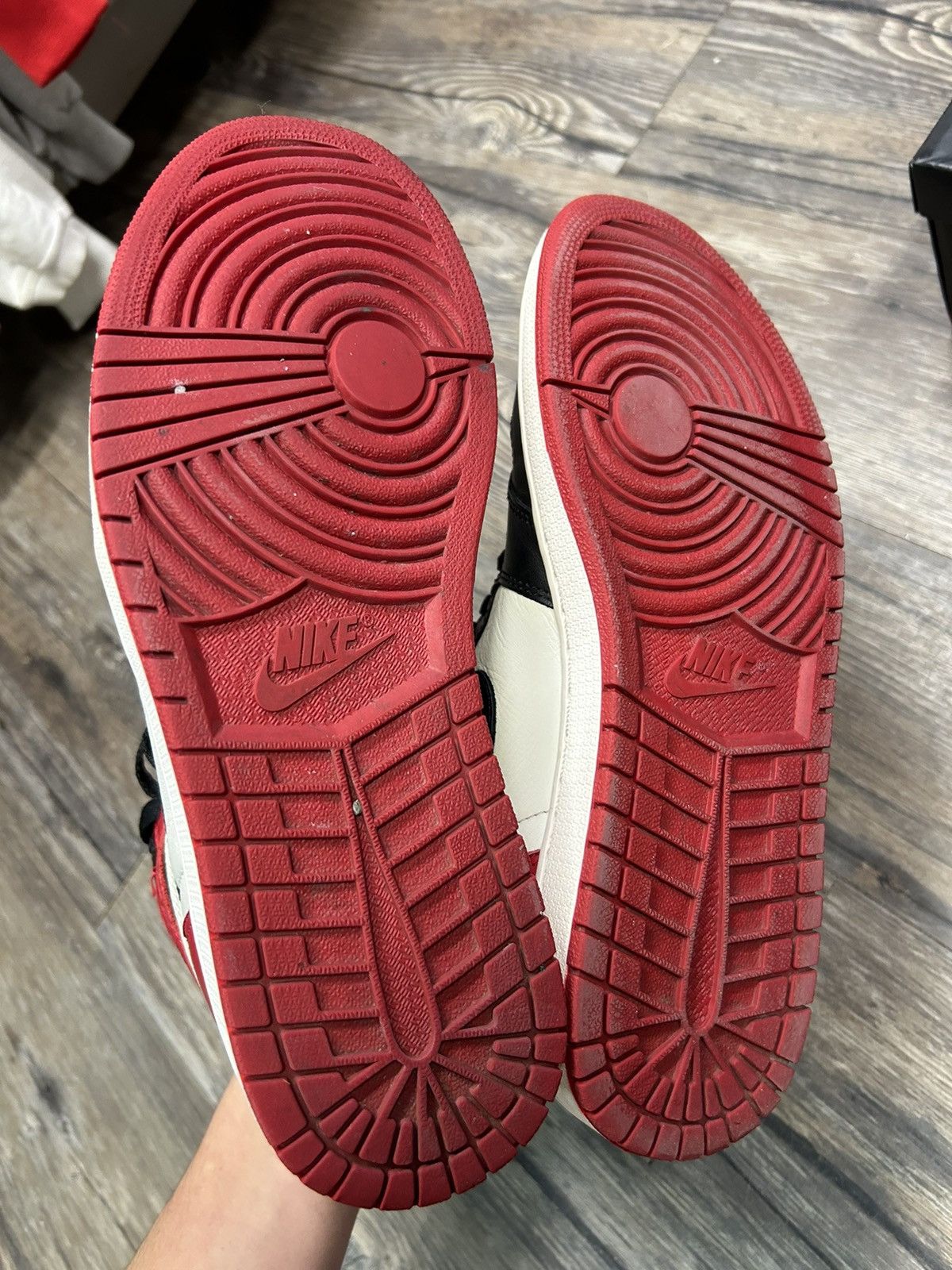 Jordan Brand × Nike Air Jordan 1 Retro High OG Sneakers Size US 10.5 / EU 43-44 - 4 Thumbnail