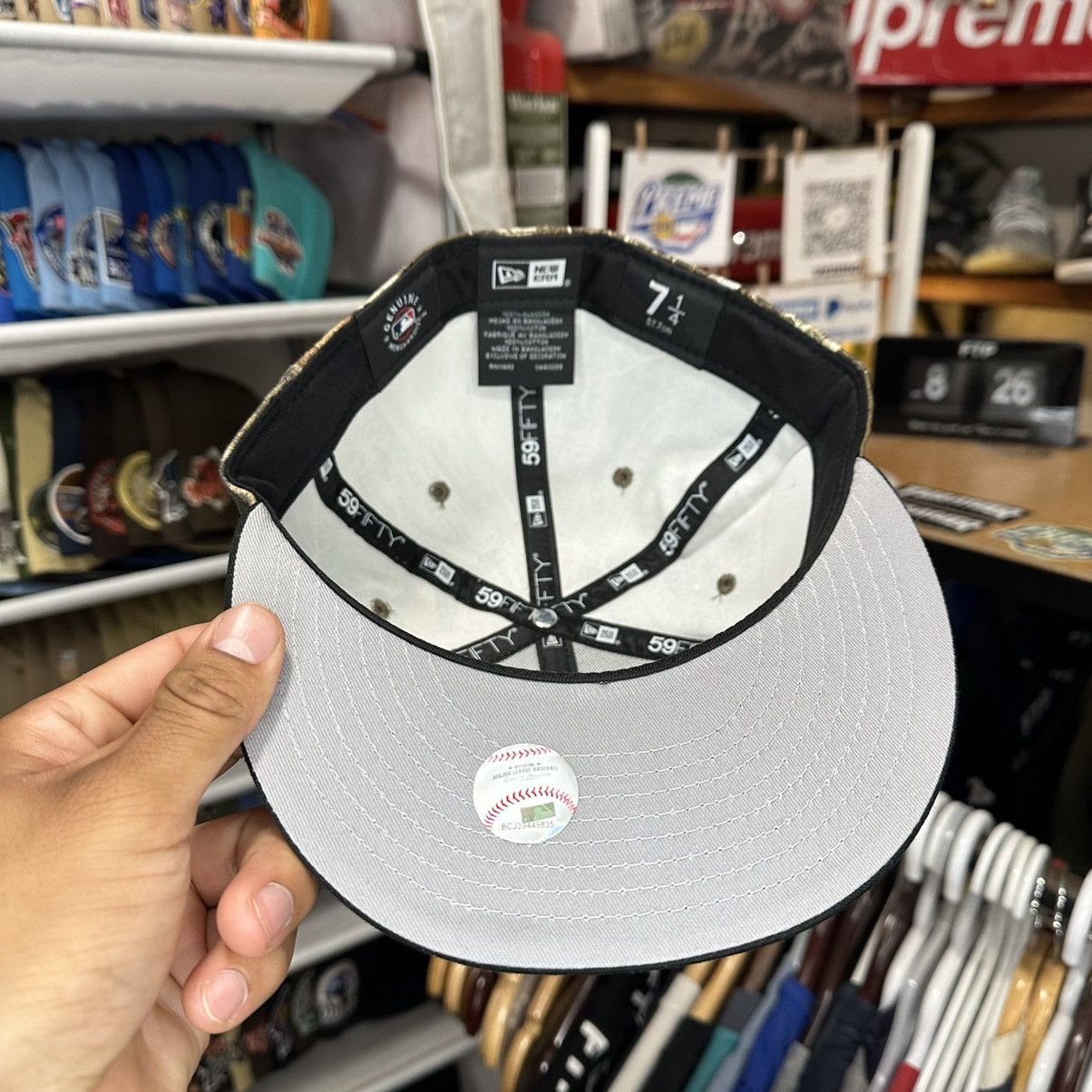 New Era San Diego Padres exclusive fitted Size ONE SIZE - 3 Thumbnail