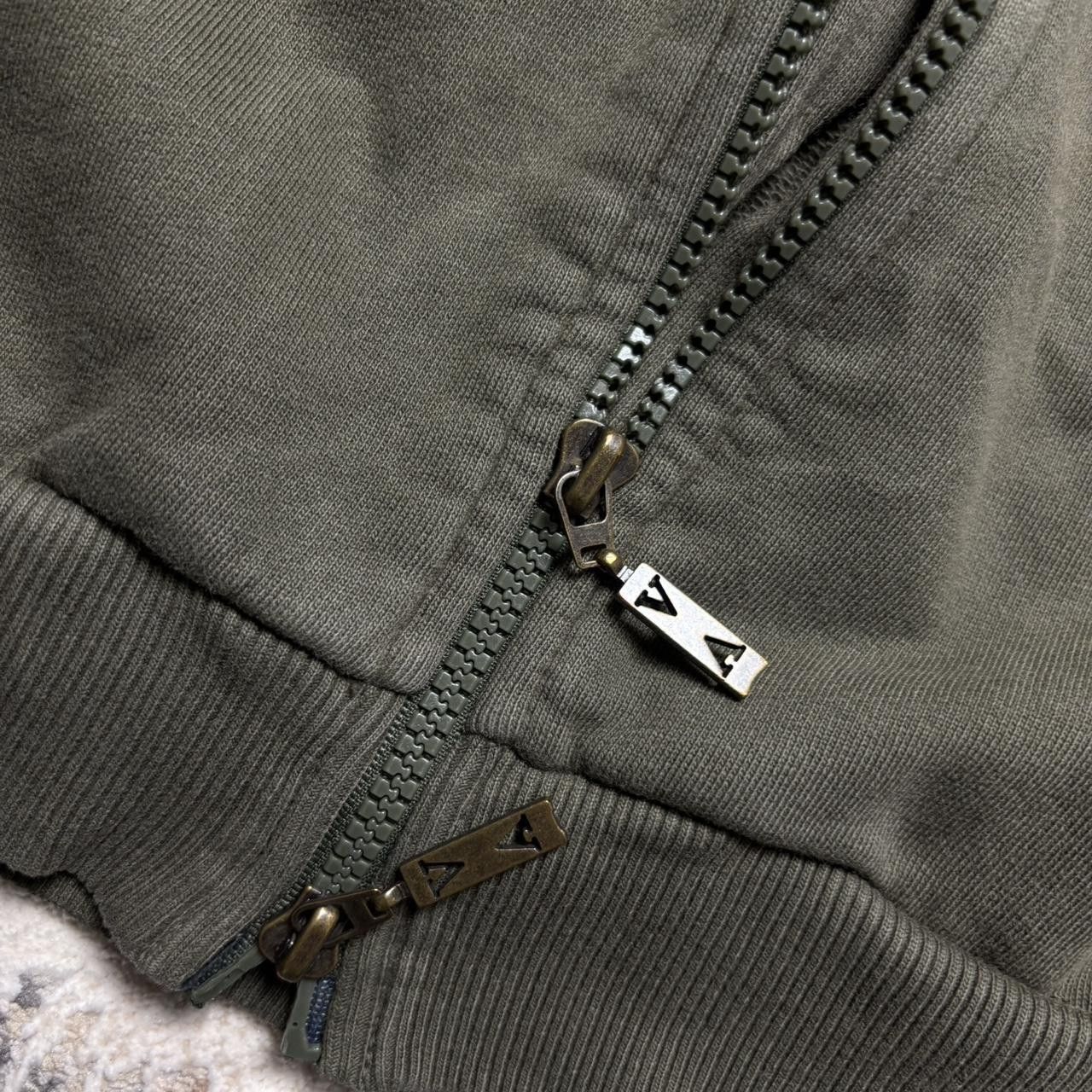 Japanese Brand 90s Embroidered Zip Hoodie Khaki M Size US M / EU 48-50 / 2 - 6 Thumbnail