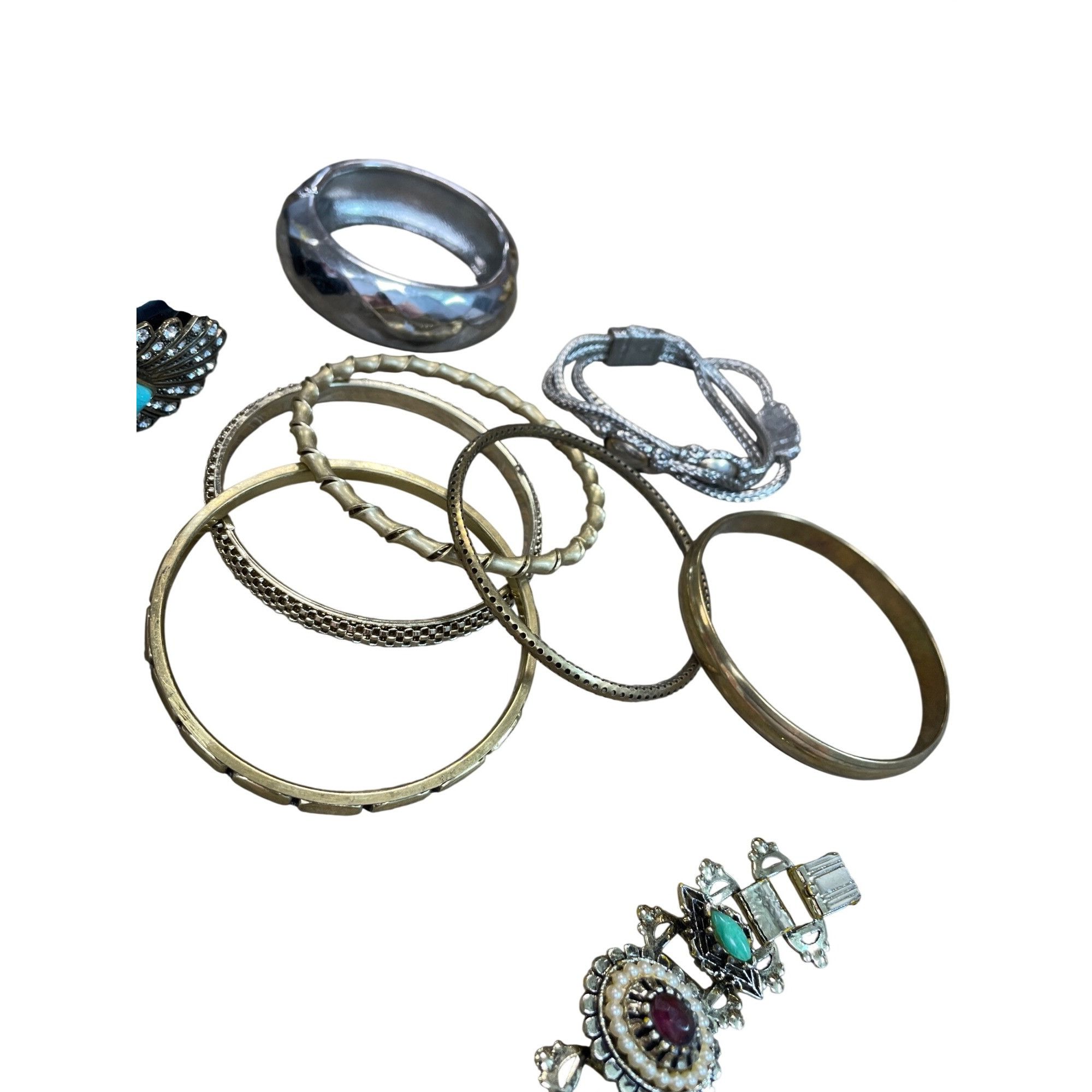 Other Costume jewelry womans assorted lot of 10 bracelets SKU 9809 Size ONE SIZE - 3 Thumbnail