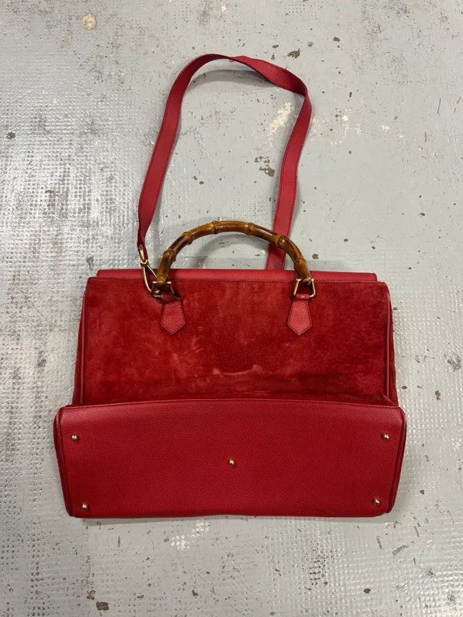 Gucci 1990s Gucci Red Suede Leather Bamboo Handle Shoulder Bag Size ONE SIZE - 6 Thumbnail